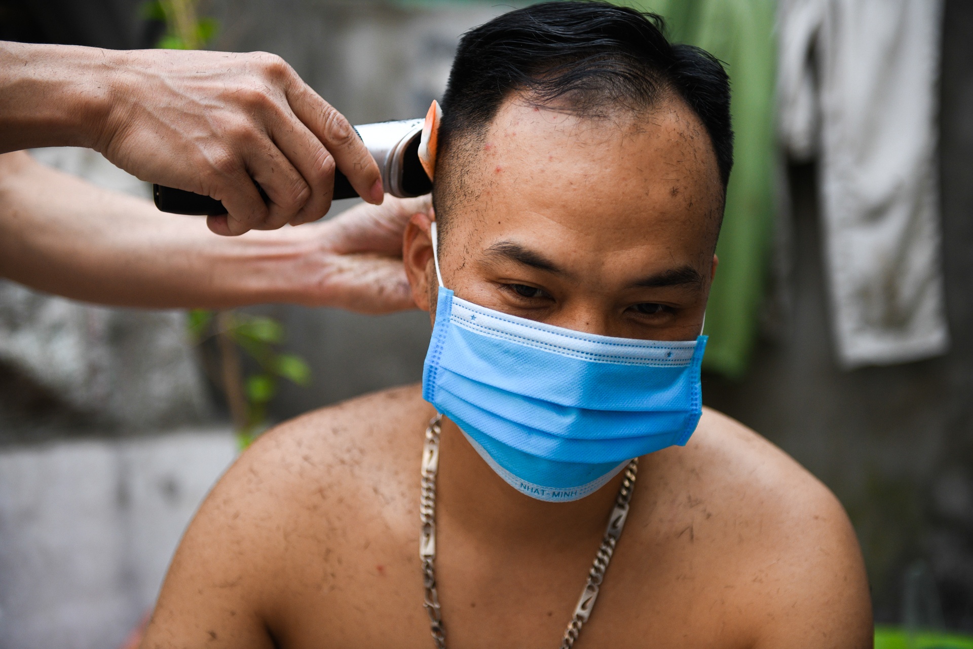 Doi song cong nhan giua mua dich anh 8