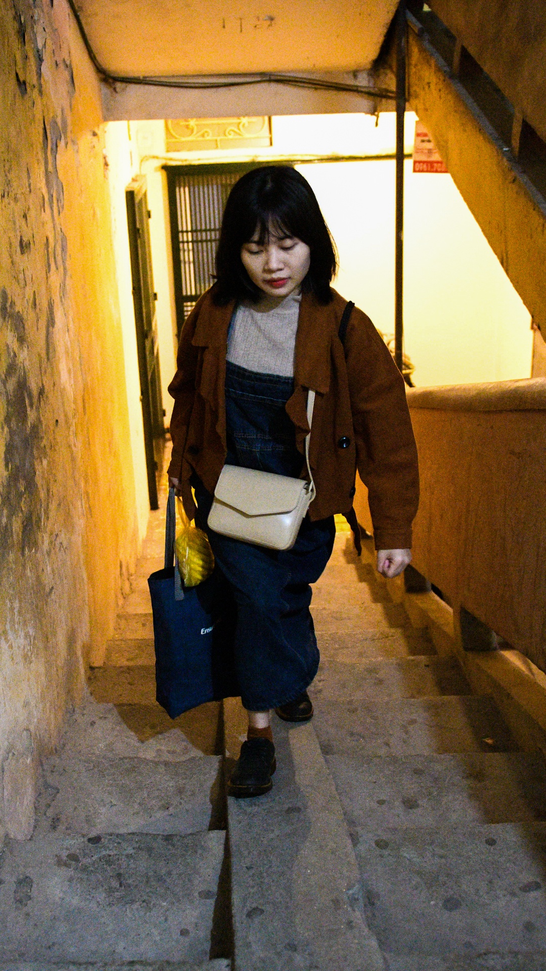 lam nghe tu do,  co gai bo viec van phong anh 8