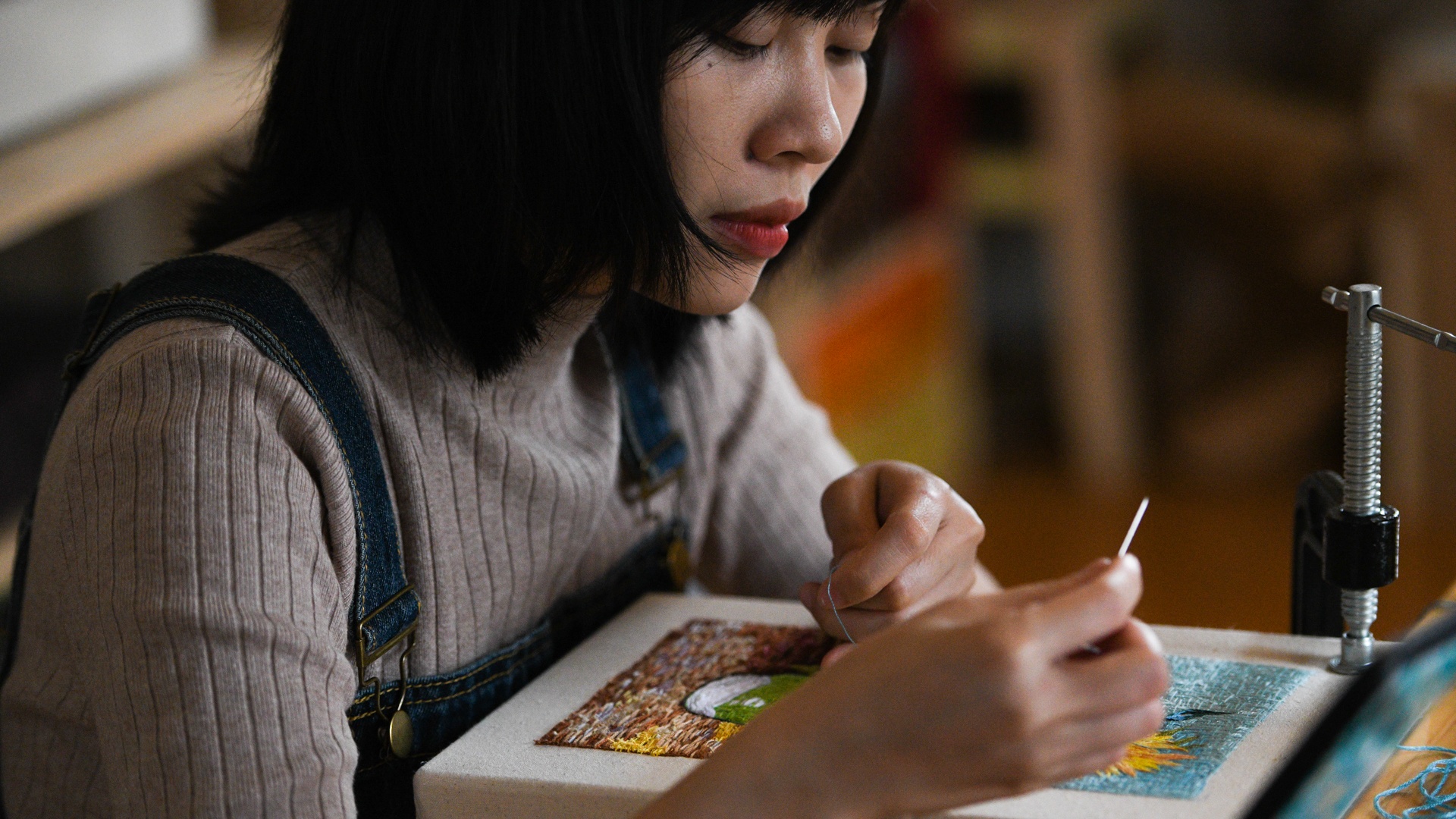 lam nghe tu do,  co gai bo viec van phong anh 9