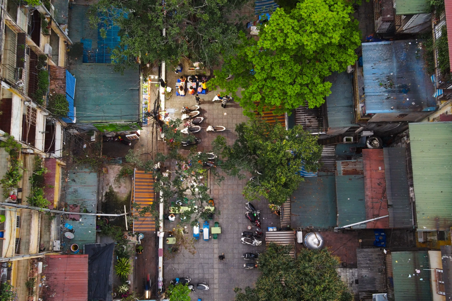 Kinh doanh trong khu tap the,  cuoc song trong cac khu tap the anh 10