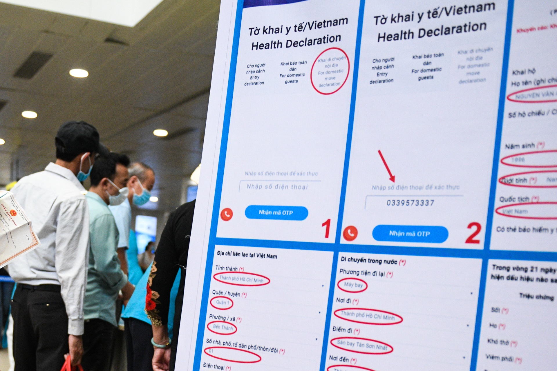 Khai bao y te tai san bay anh 3