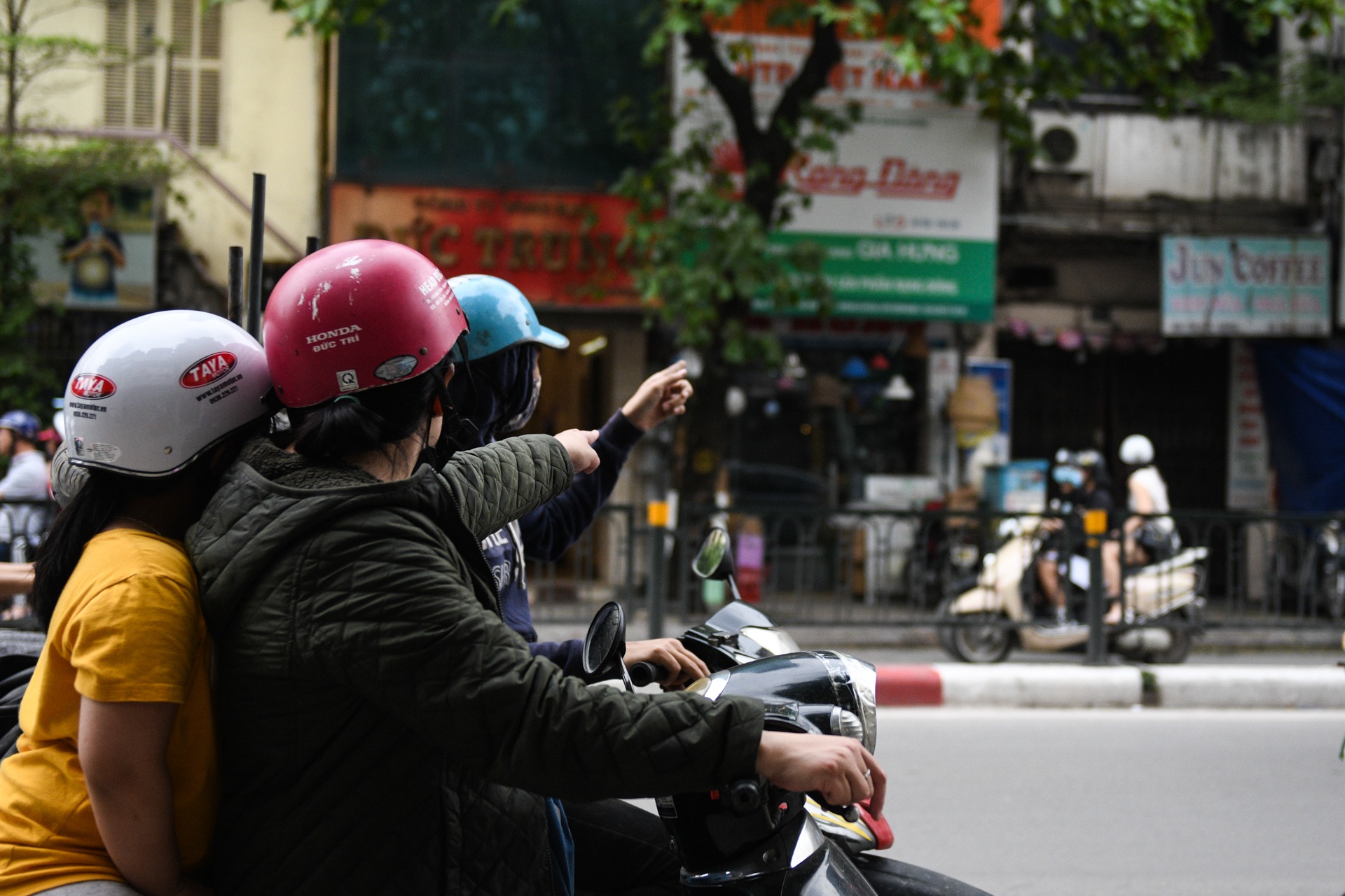 Chay nha tren pho Ton Duc Thang,  311 Ton Duc Thang anh 10