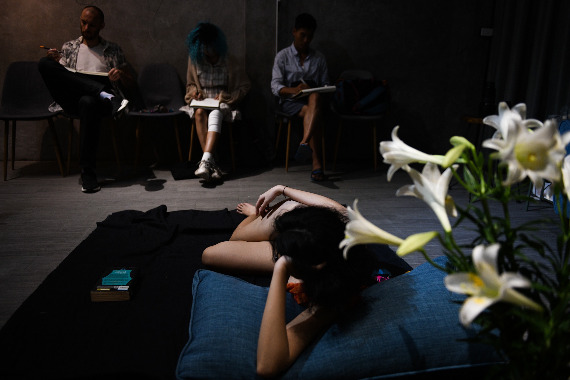 nu nguoi mau khoa than,  dam me hoi hoa anh 9