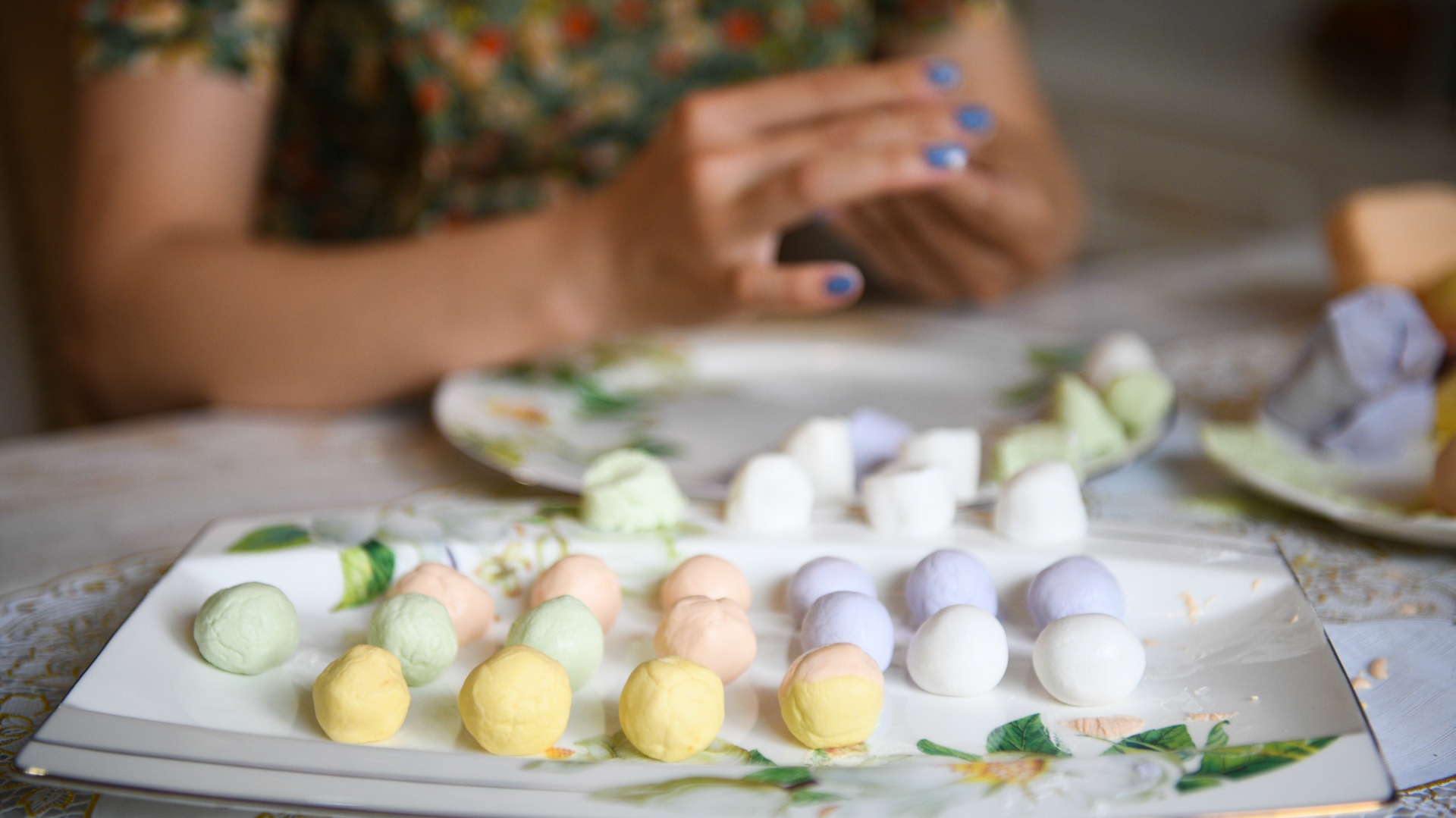 Banh troi ngu sac,  cac buoc lam banh troi anh 11