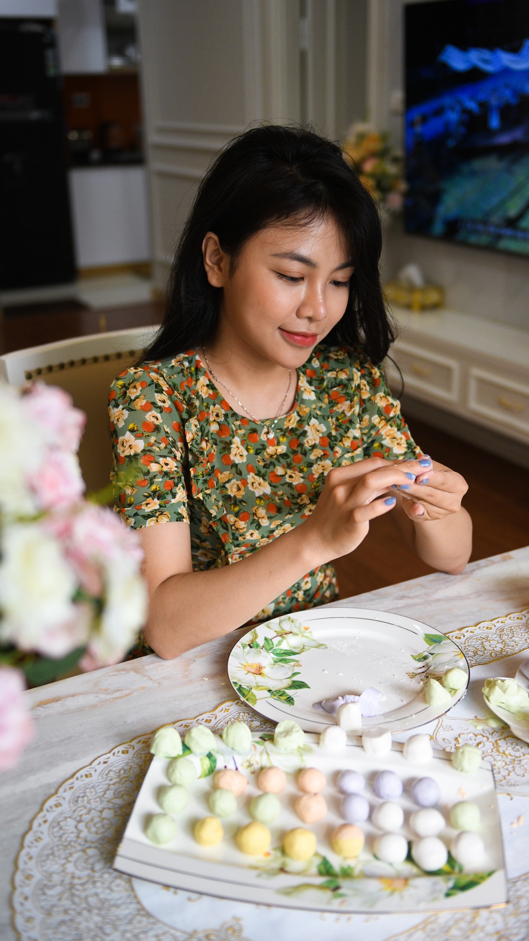 Banh troi ngu sac,  cac buoc lam banh troi anh 2