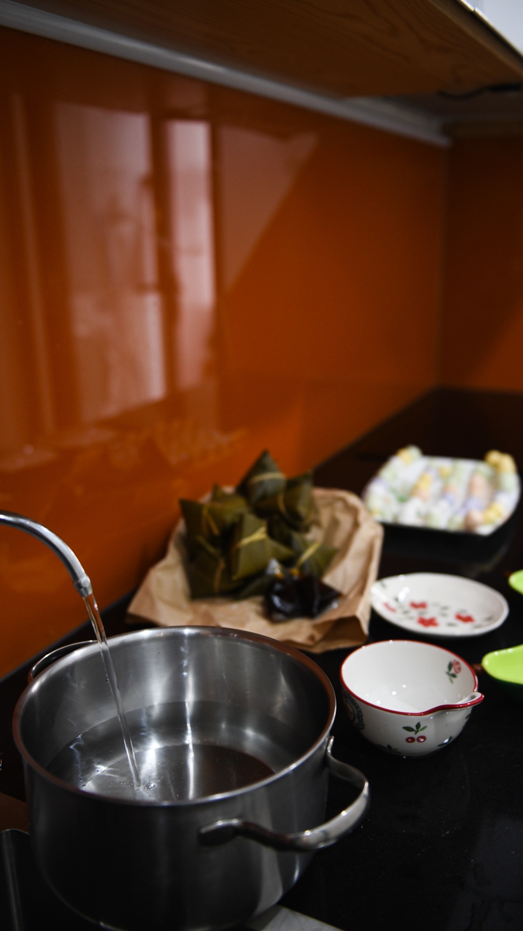 Banh troi ngu sac,  cac buoc lam banh troi anh 14