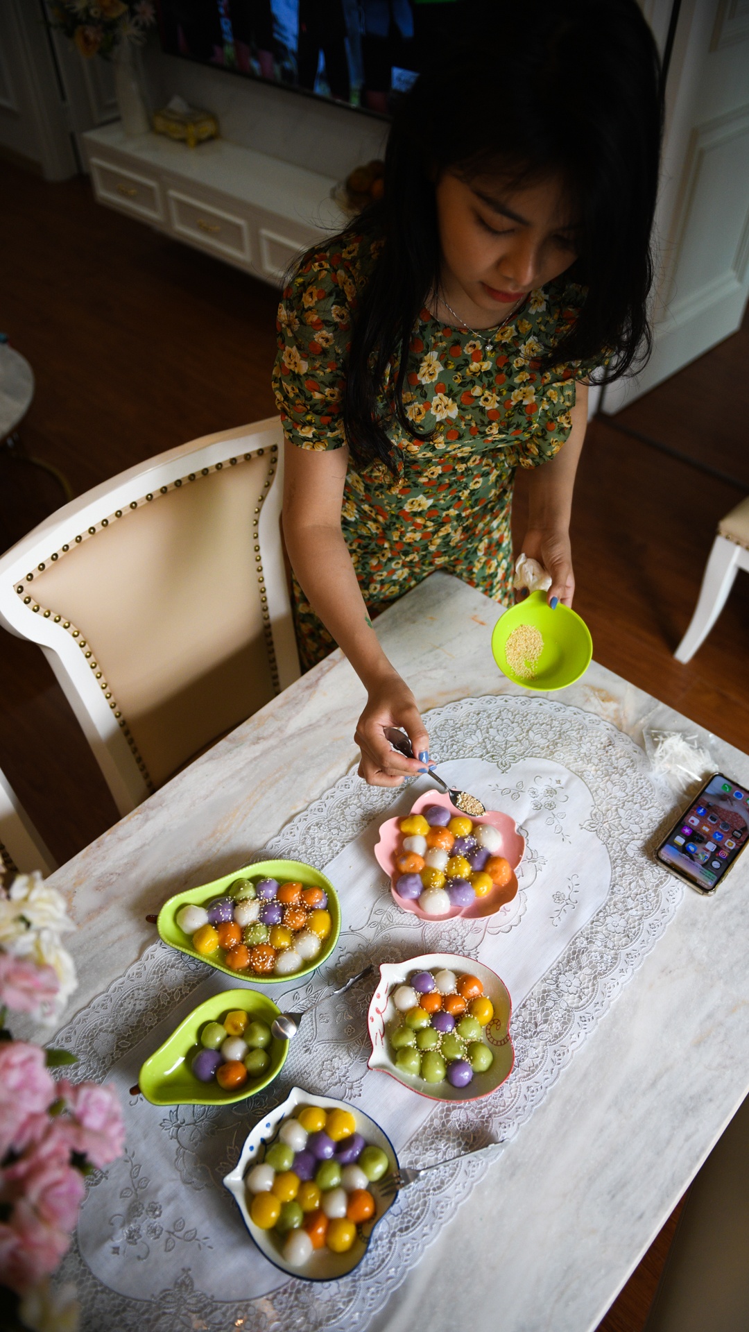 Banh troi ngu sac,  cac buoc lam banh troi anh 22