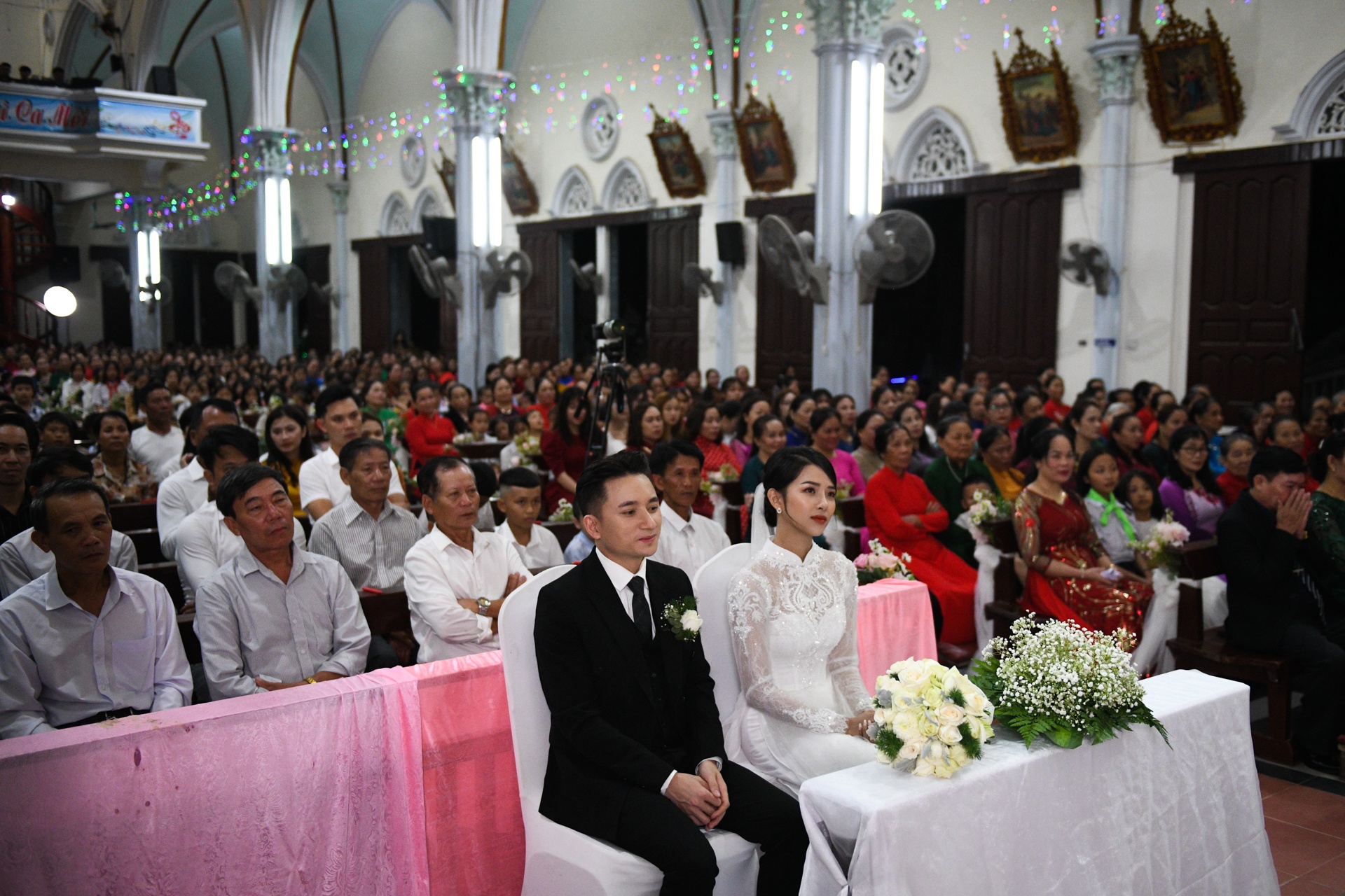 Dam cuoi Phan Manh Quynh,  Phan Manh Quynh,  Huynh Khanh Vy anh 8