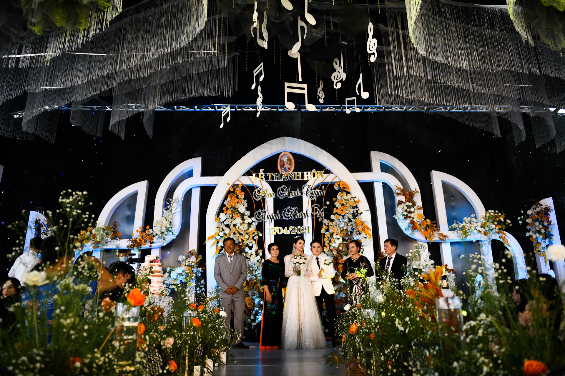 Dam cuoi Phan Manh Quynh,  Phan Manh Quynh,  Huynh Khanh Vy anh 27