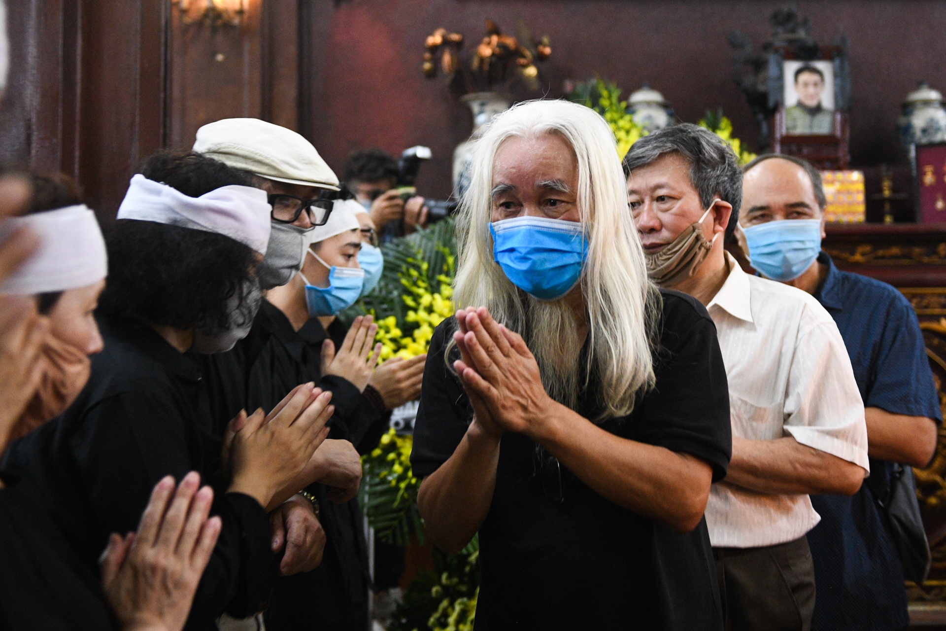 Tien dua nha tho Hoang Nhuan Cam,  Hoang Nhuan Cam anh 7