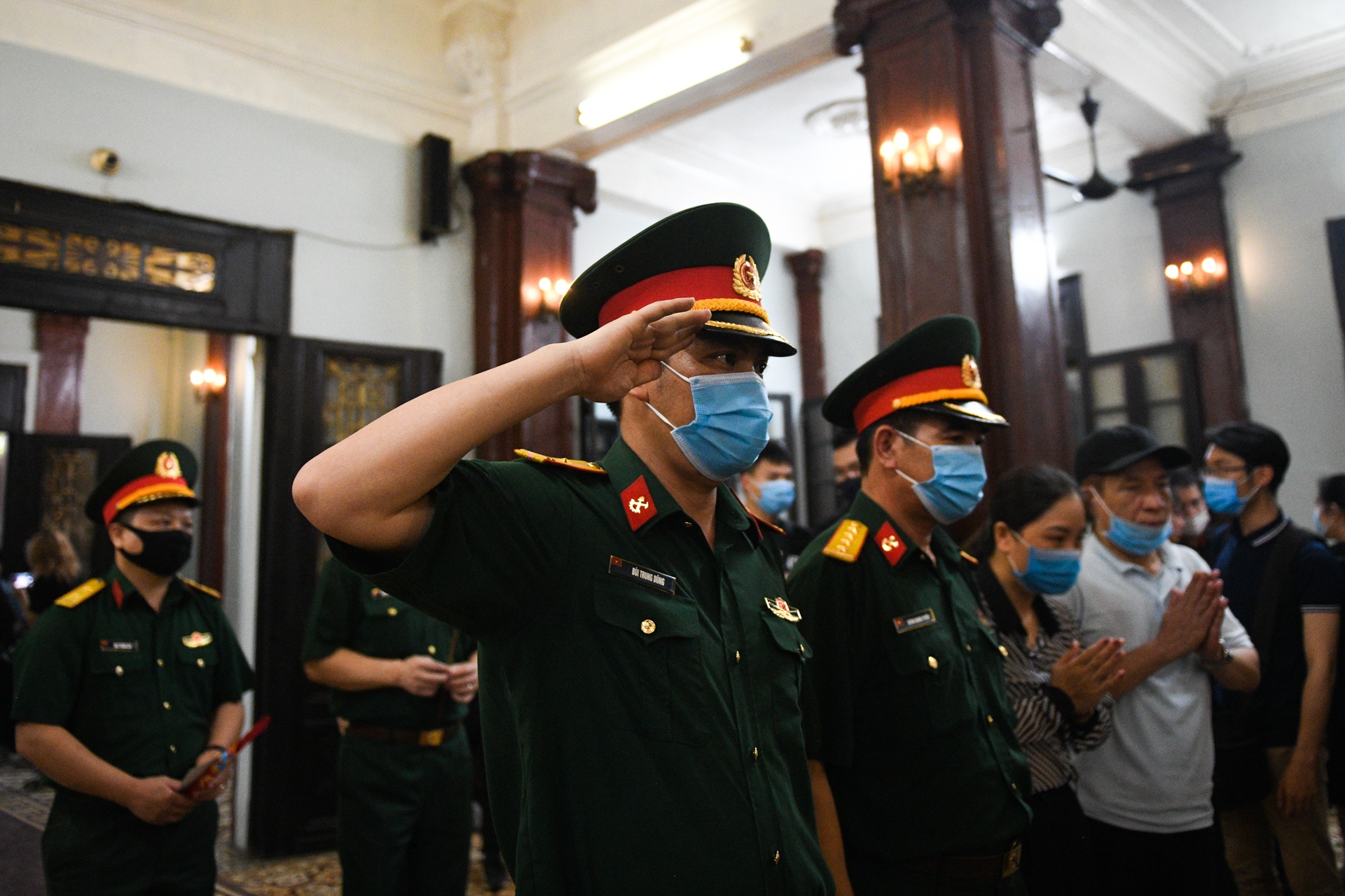 Tien dua nha tho Hoang Nhuan Cam,  Hoang Nhuan Cam anh 4