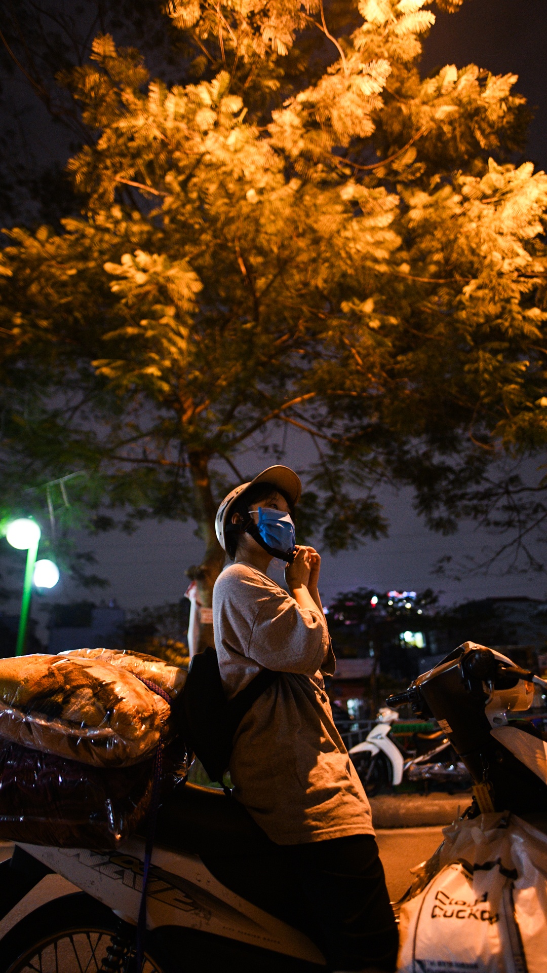 Co gai nguoi diec o tiem giat la,  bay toi Han Quoc,  du lich Han Quoc,  tiem giat la nguoi diec anh 22