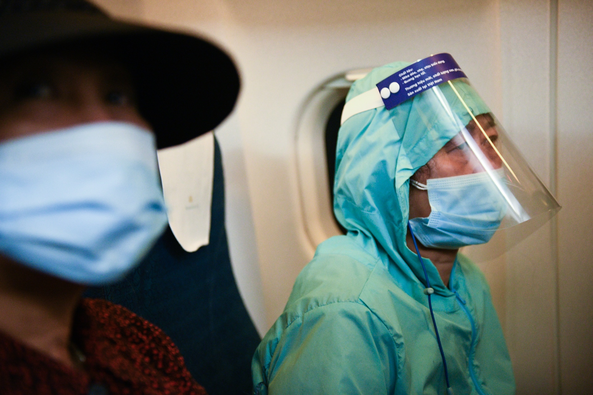 mac bao ho kin mit,  san bay mua dich,  chuyen bay mua dich anh 10