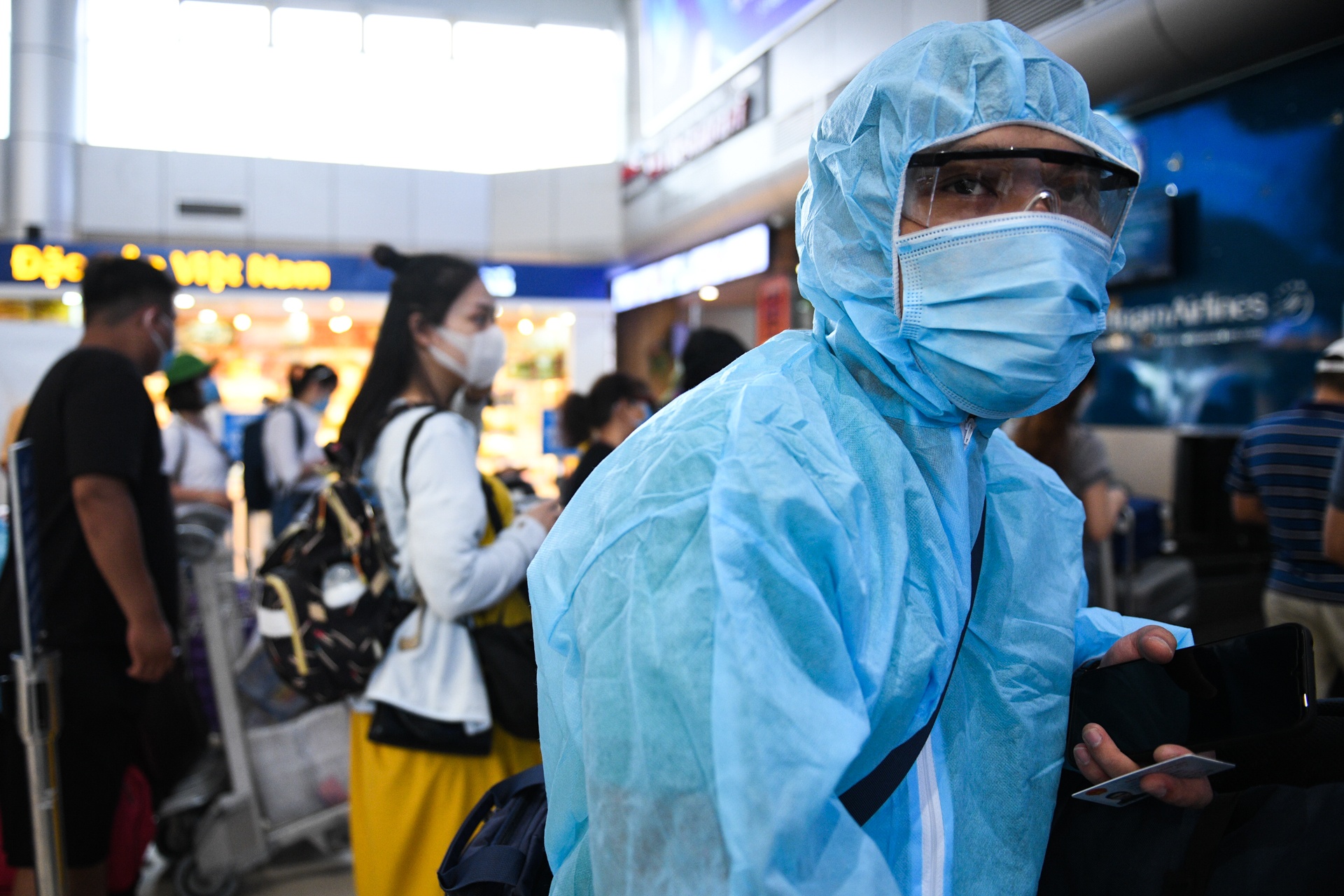 mac bao ho kin mit,  san bay mua dich,  chuyen bay mua dich anh 3