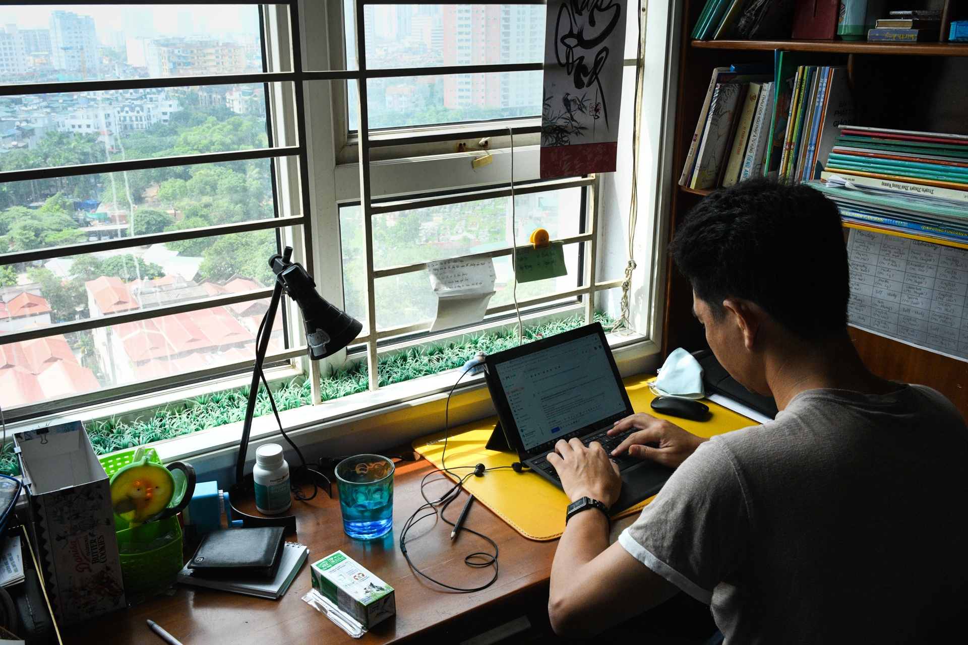 Cuoc song dao lon,  dich covid-19 bung phat,  dai dich covid-19 anh 11