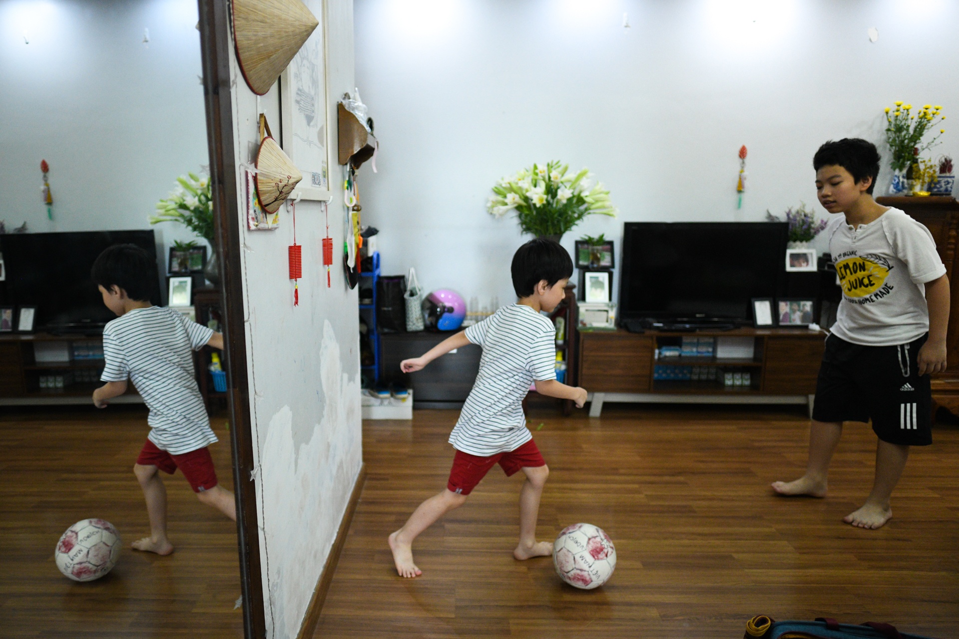 Cuoc song dao lon,  dich covid-19 bung phat,  dai dich covid-19 anh 16