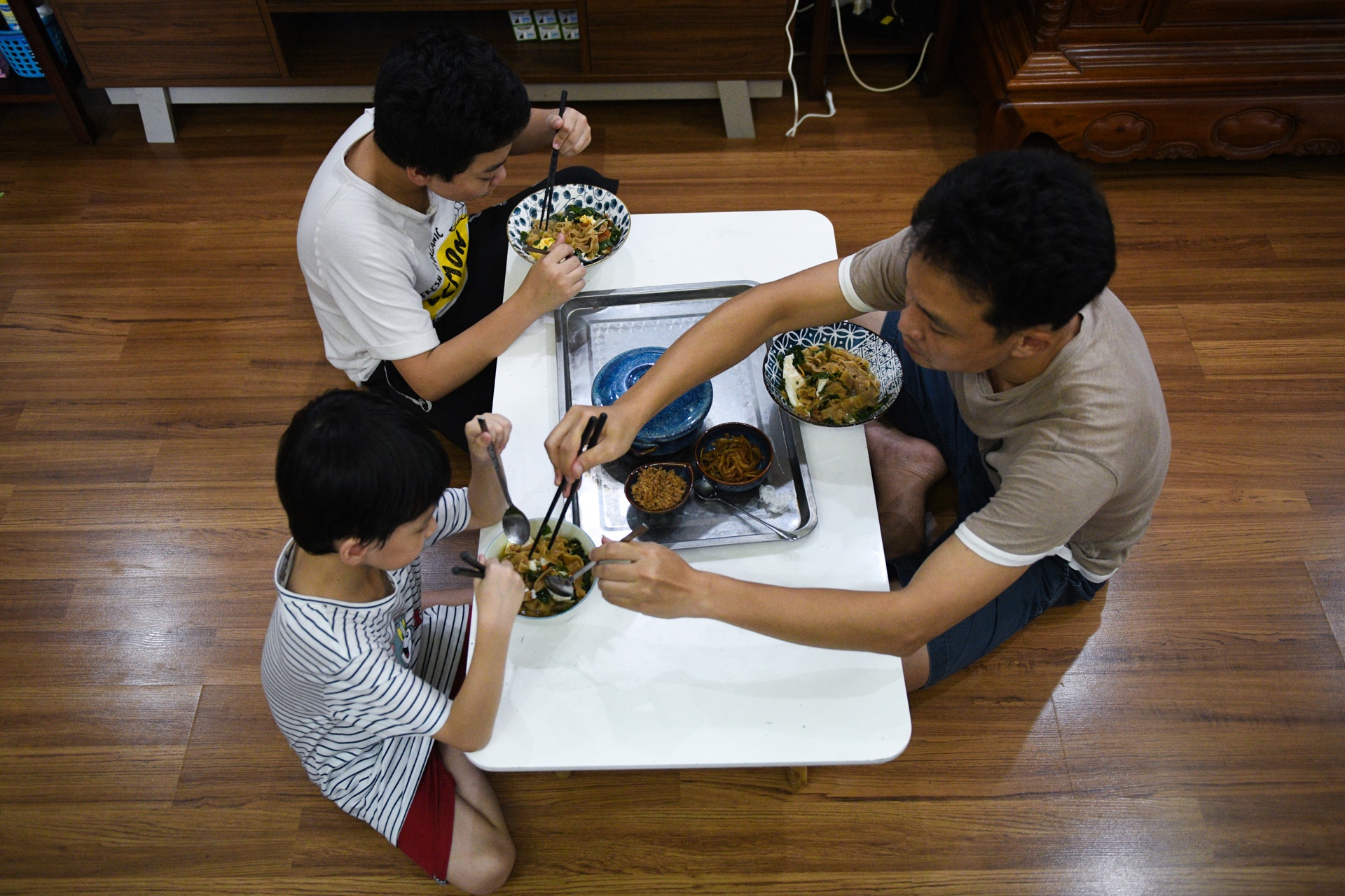 Cuoc song dao lon,  dich covid-19 bung phat,  dai dich covid-19 anh 15