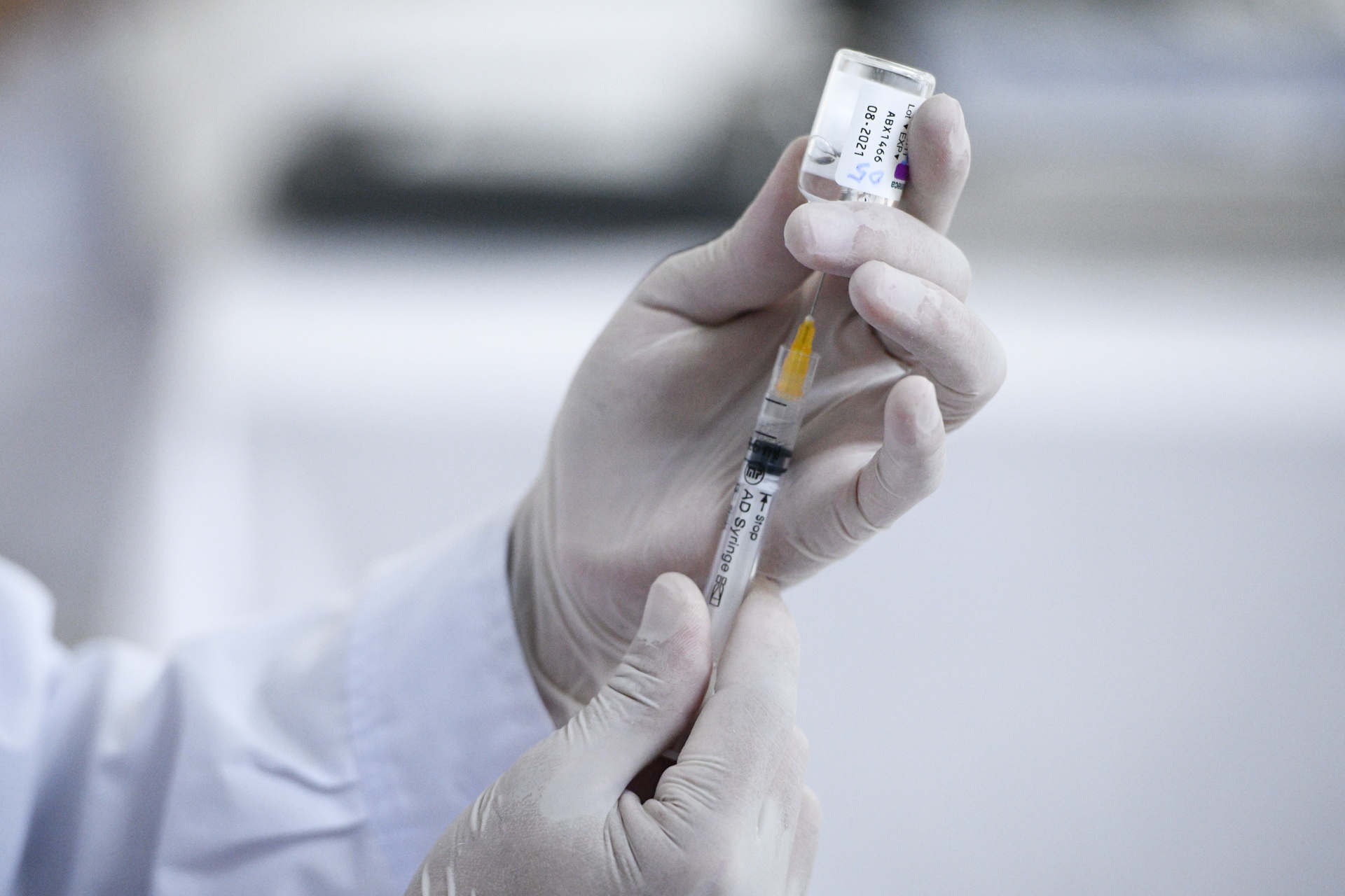 Tiêm vaccine cho công nhân tại Bắc Ninh,  khu công nghiệp Quế Võ ảnh 5 Tiem vaccine cho cong nhan tai Bac Ninh,  khu cong nghiep Que Vo anh 5