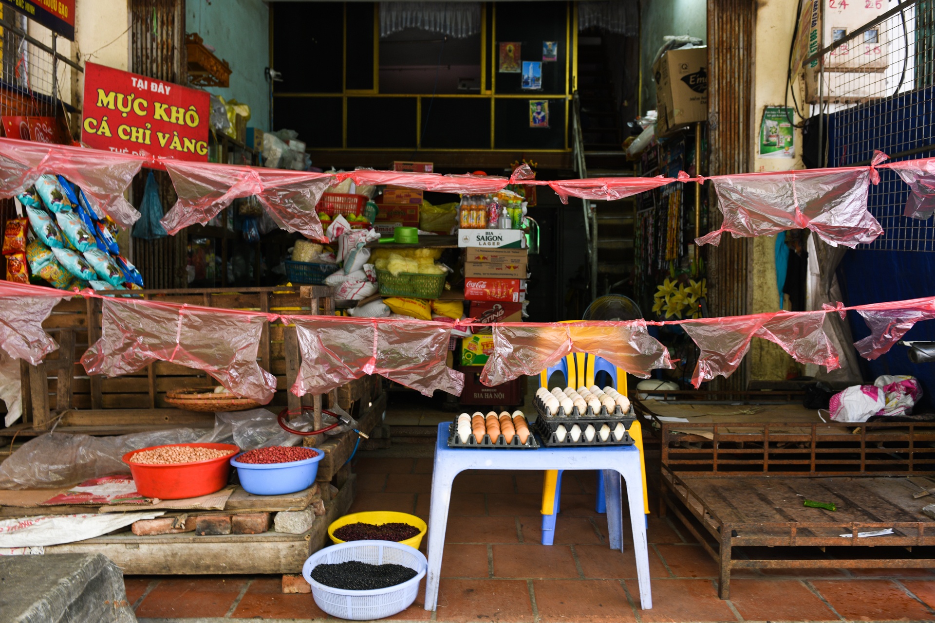 Nguoi dan Bac Ninh dung the di cho anh 9