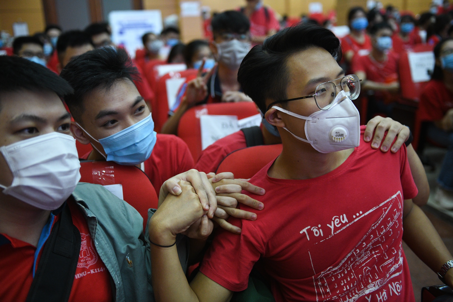 sinh viên Đại học Y,  chi viện Bình Dương,  dịch bệnh bùng phát ảnh 11 sinh vien Dai hoc Y,  chi vien Binh Duong,  dich benh bung phat anh 11