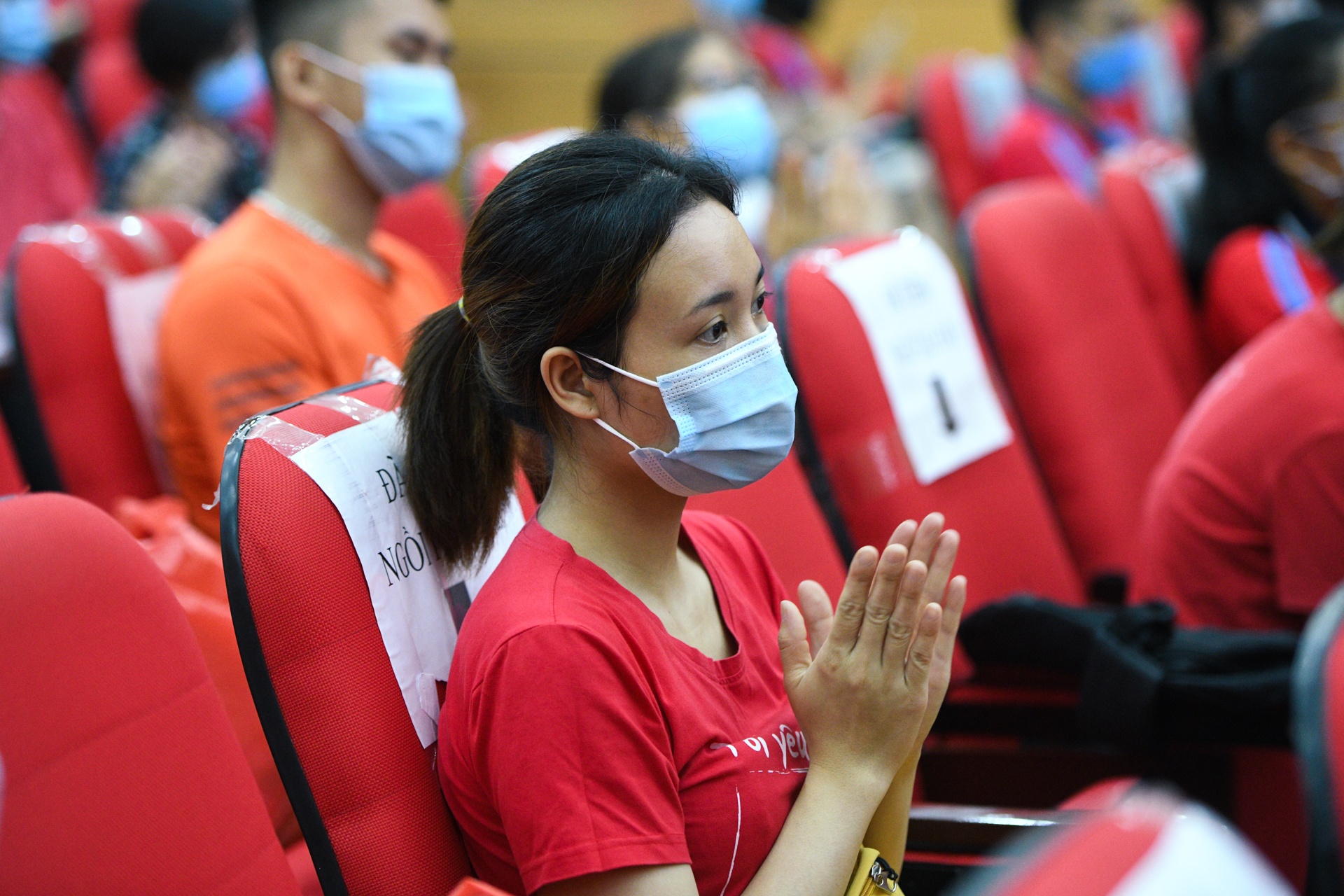 sinh viên Đại học Y,  chi viện Bình Dương,  dịch bệnh bùng phát ảnh 10 sinh vien Dai hoc Y,  chi vien Binh Duong,  dich benh bung phat anh 10