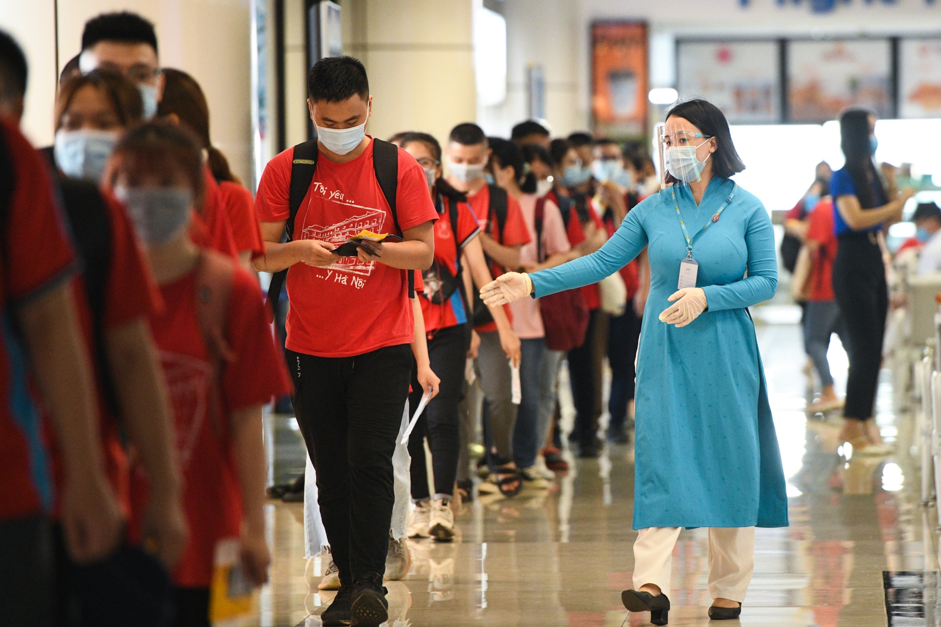 sinh viên Đại học Y,  chi viện Bình Dương,  dịch bệnh bùng phát ảnh 24 sinh vien Dai hoc Y,  chi vien Binh Duong,  dich benh bung phat anh 24