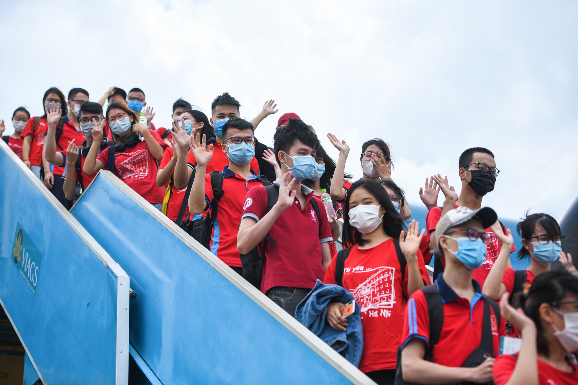 sinh viên Đại học Y,  chi viện Bình Dương,  dịch bệnh bùng phát ảnh 30 sinh vien Dai hoc Y,  chi vien Binh Duong,  dich benh bung phat anh 30