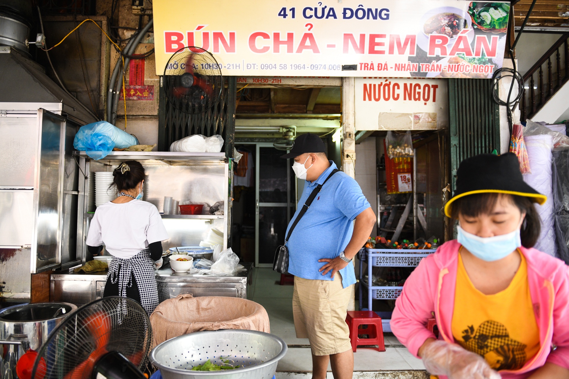 Bun cha Ha Noi,  kinh doanh mua dich,  ban mang ve anh 8