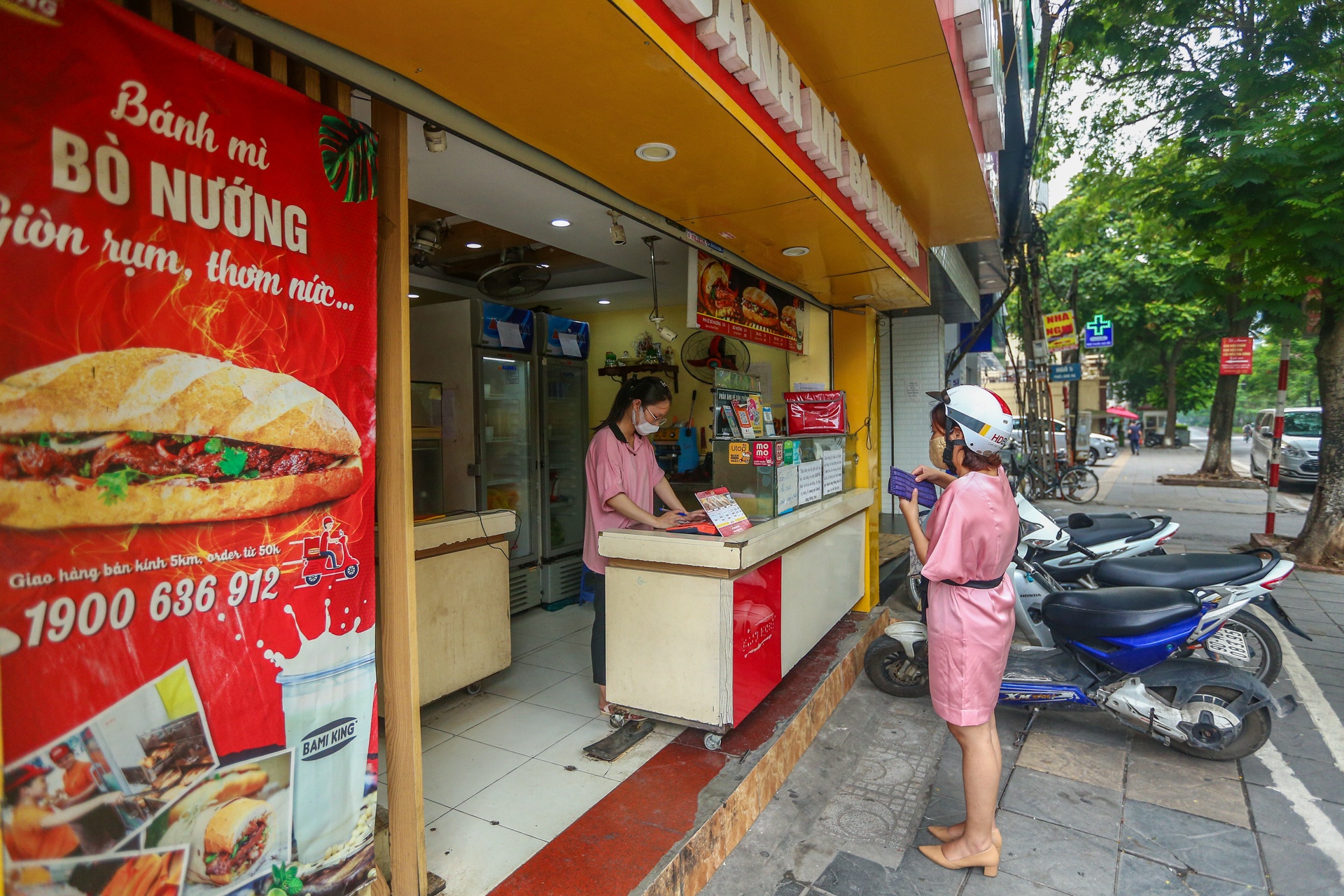 cac cua tiem banh mi,  kinh doanh trong mua dich anh 7