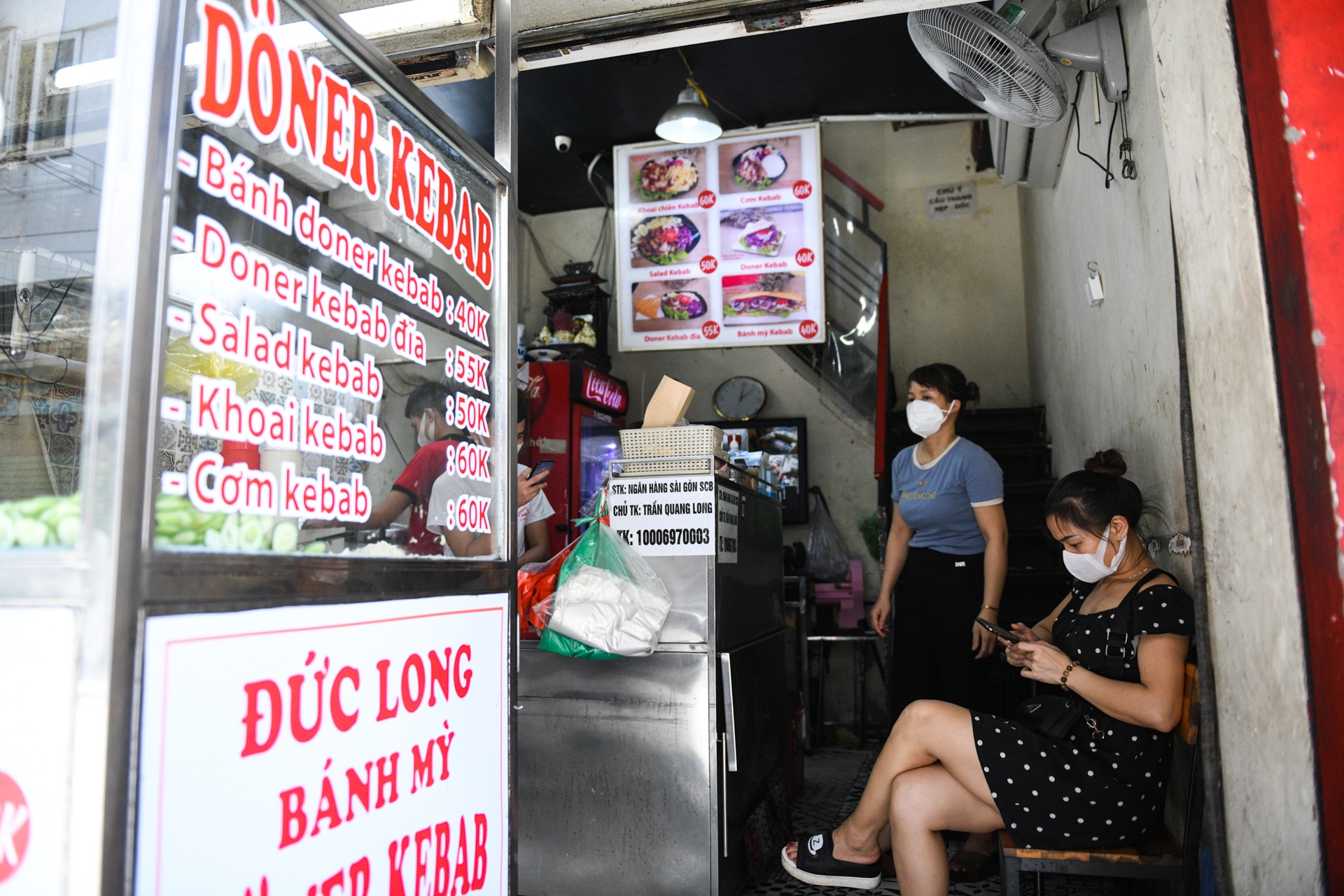 cac cua tiem banh mi,  kinh doanh trong mua dich anh 2