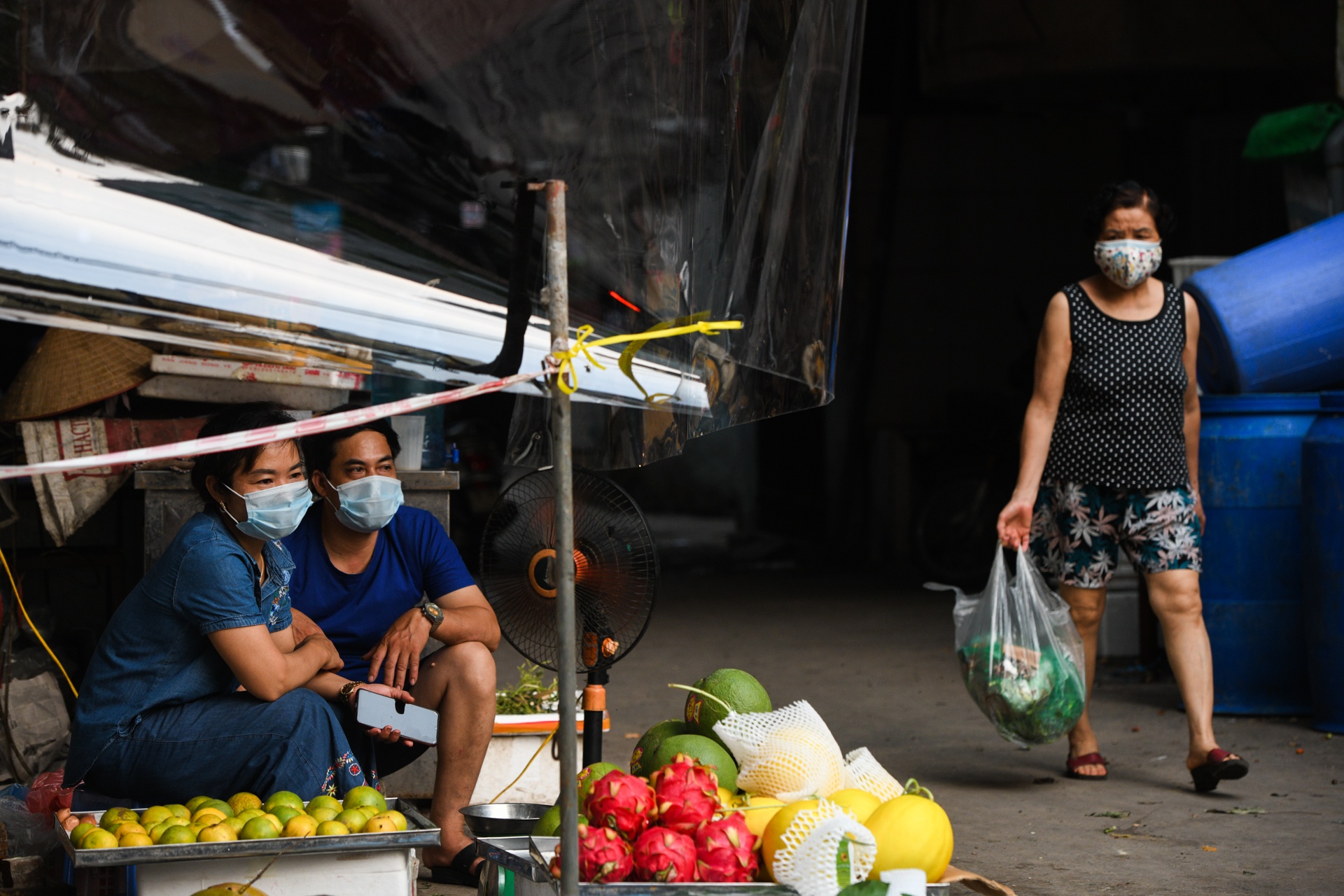 cho dan sinh,  lap dat vach ngan,  nhu yeu pham anh 4