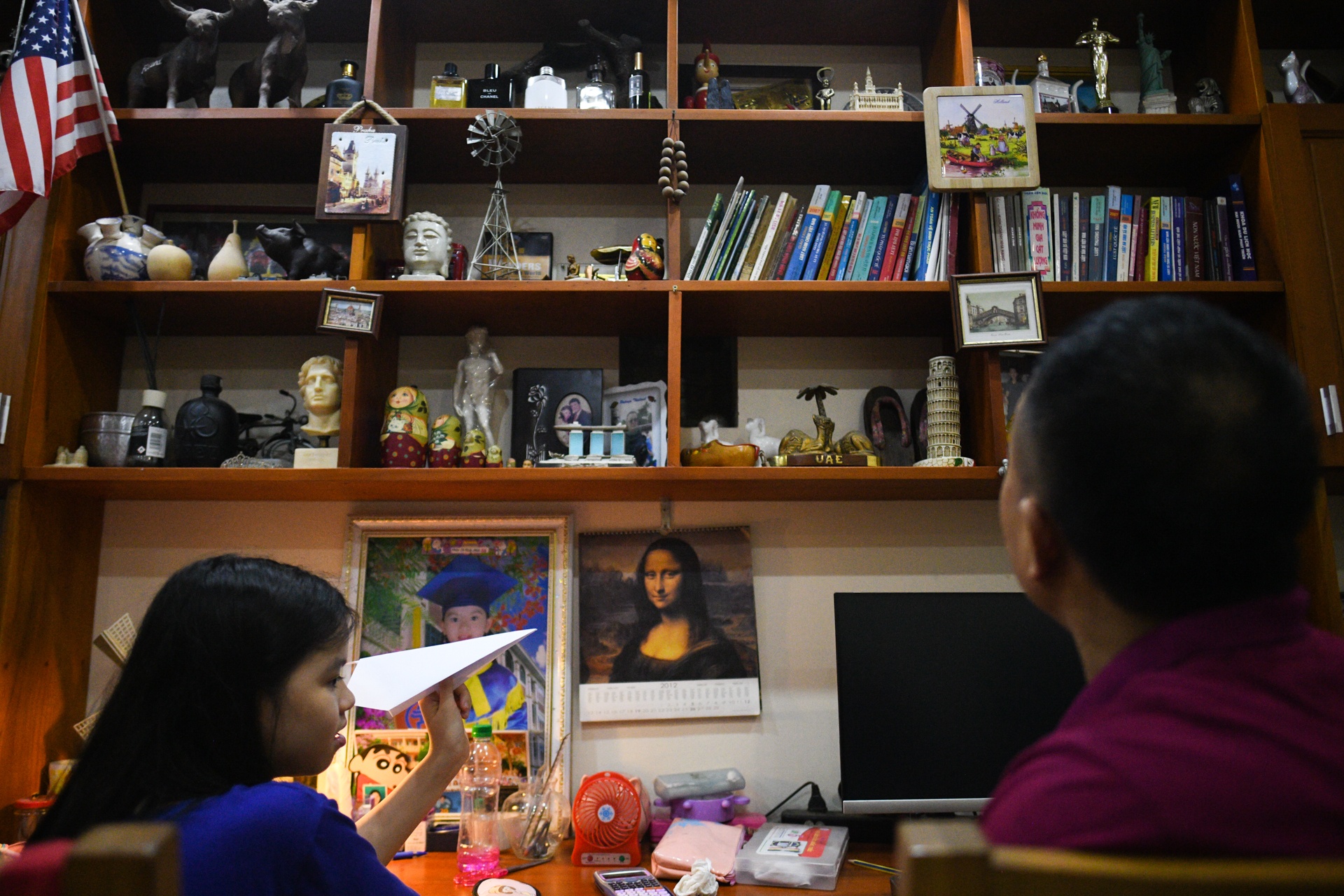 huong dan vien du lich,  anh huong dich covid-19 anh 1