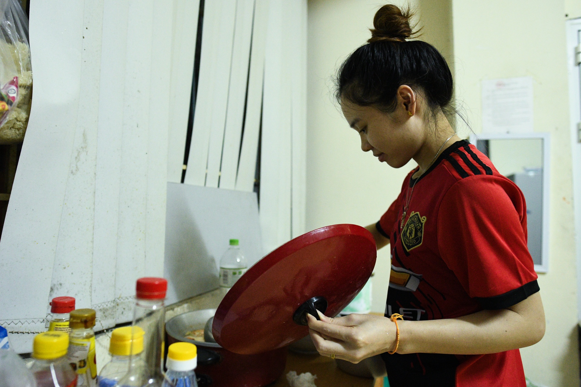 Sinh viên mắc kẹt, Hà Nội giãn cách, cứu trợ sinh viên, cứu trợ mùa dịch ảnh 10 Sinh vien mac ket, Ha Noi gian cach, cuu tro sinh vien, cuu tro mua dich anh 10