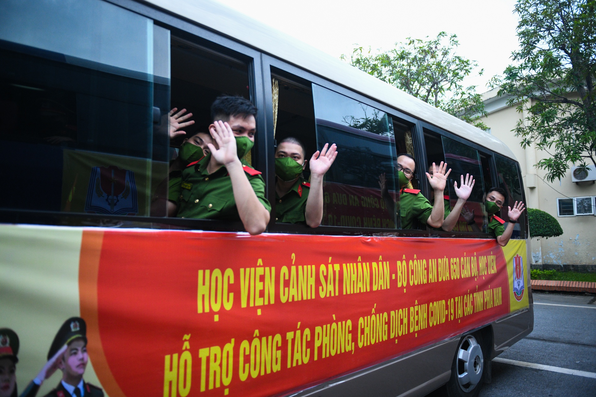 Hoc vien Canh sat nhan dan,  luc luong chong dich anh 8