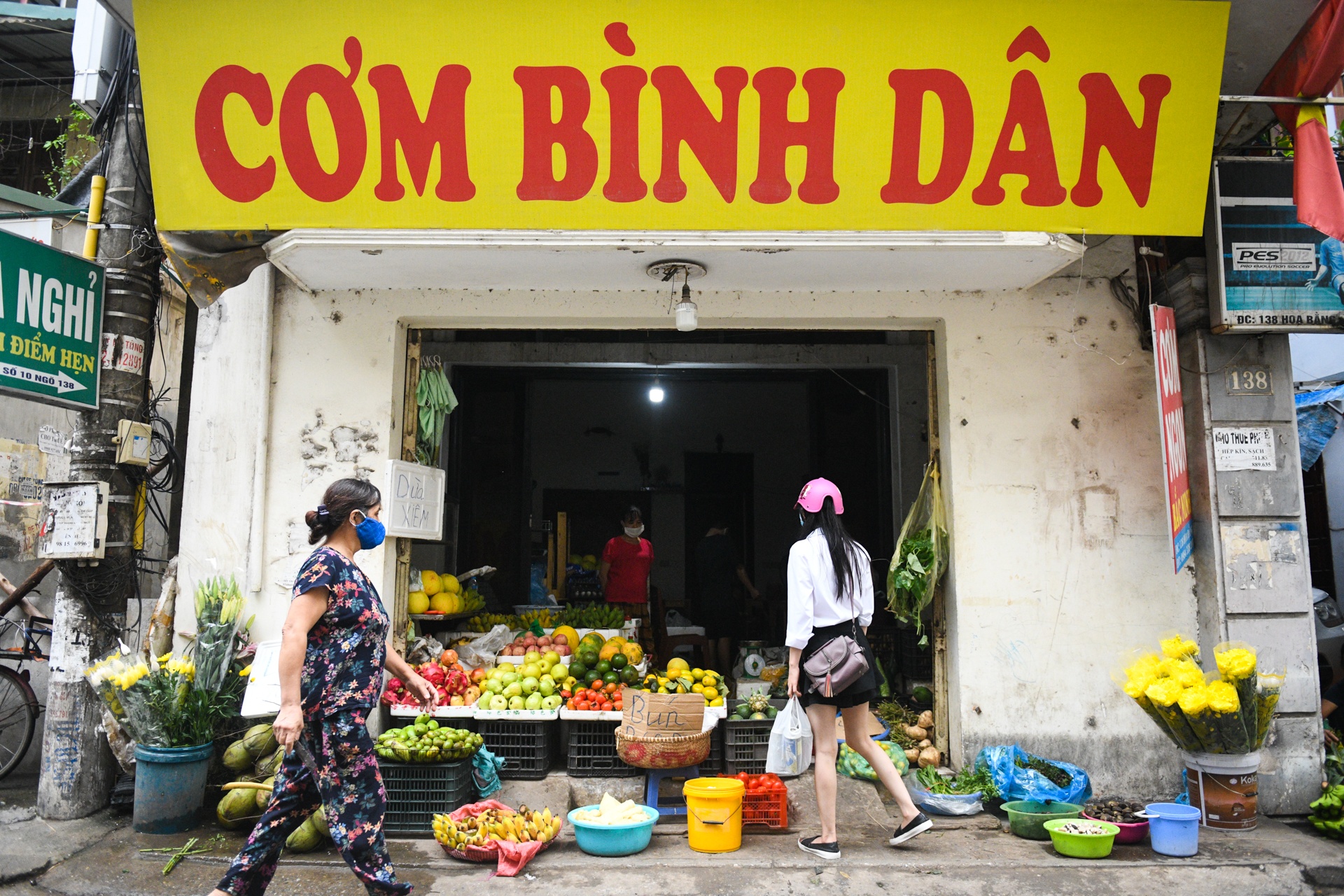 nhu yeu pham,  chuyen doi kinh doanh anh 9