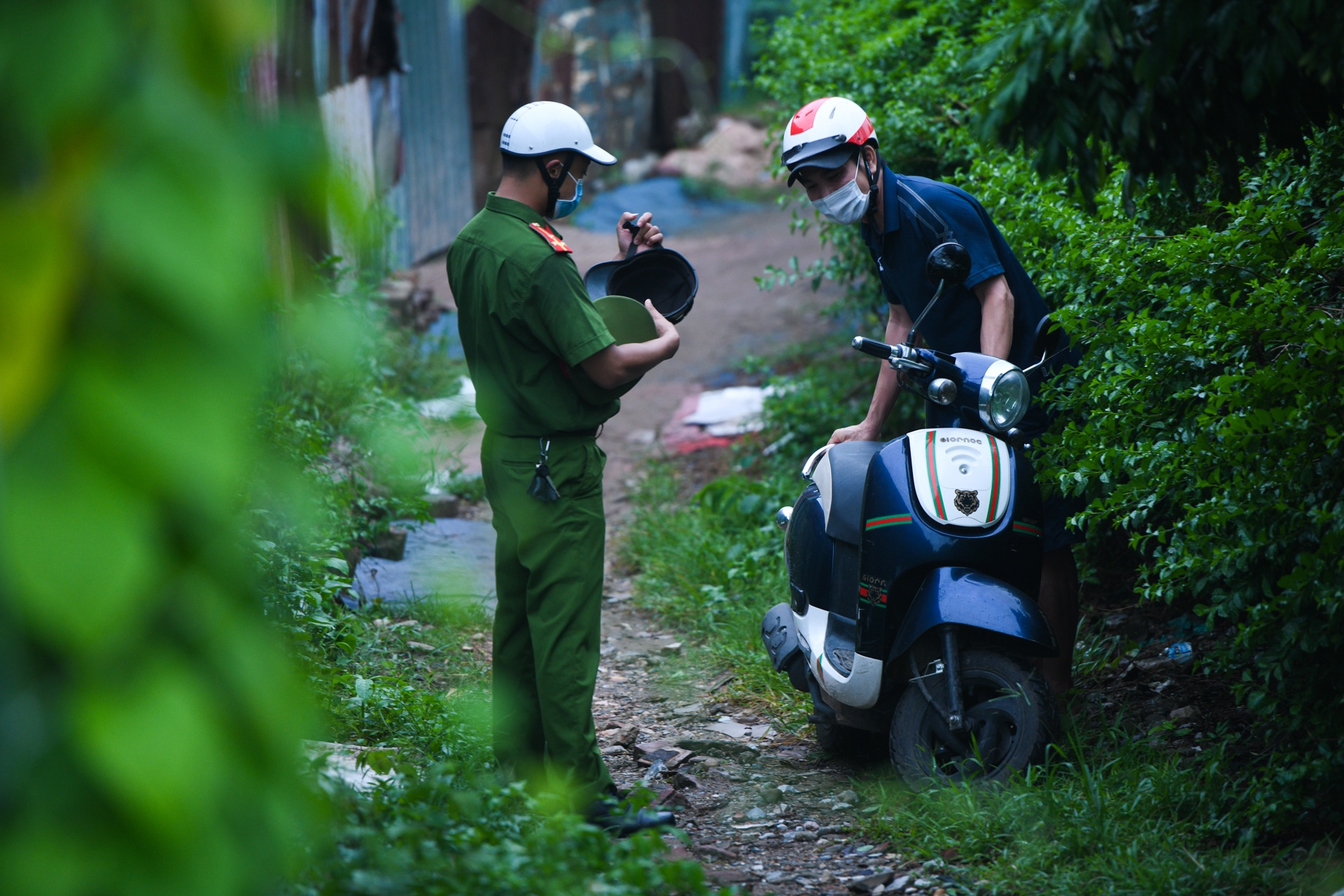 vi phạm chỉ thị 16,  tập thể dục ngoài trời ảnh 4 vi pham chi thi 16,  tap the duc ngoai troi anh 4