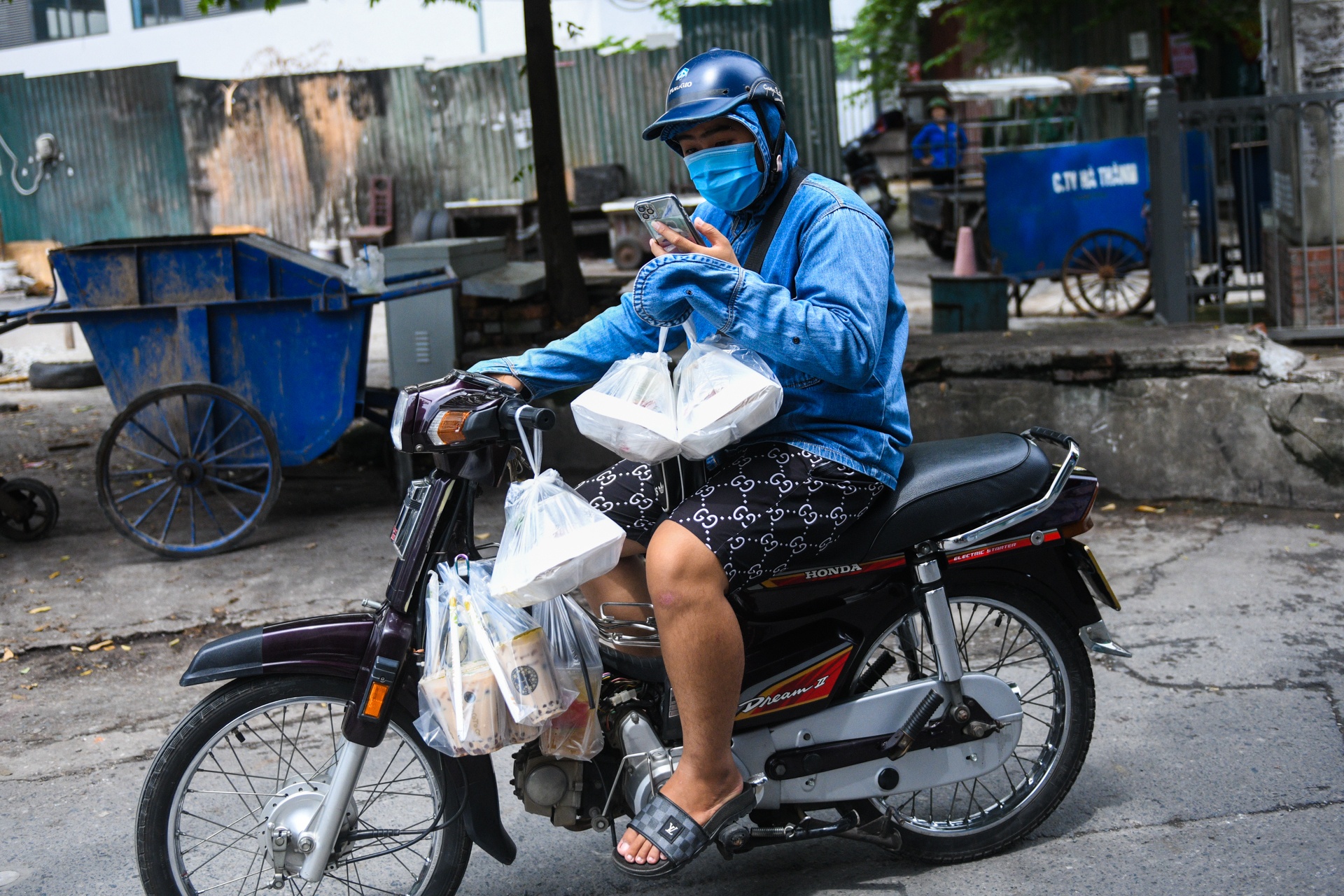 ban do an mang ve,  Ha Noi noi long gian cach anh 12