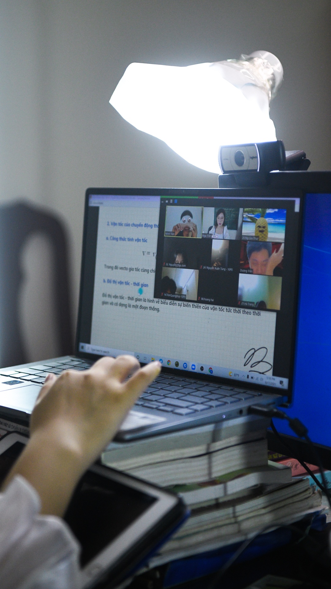 cô giá Nga dạy vật lý, cô giáo vật lý ảnh 10 co gia Nga day vat ly, co giao vat ly anh 10