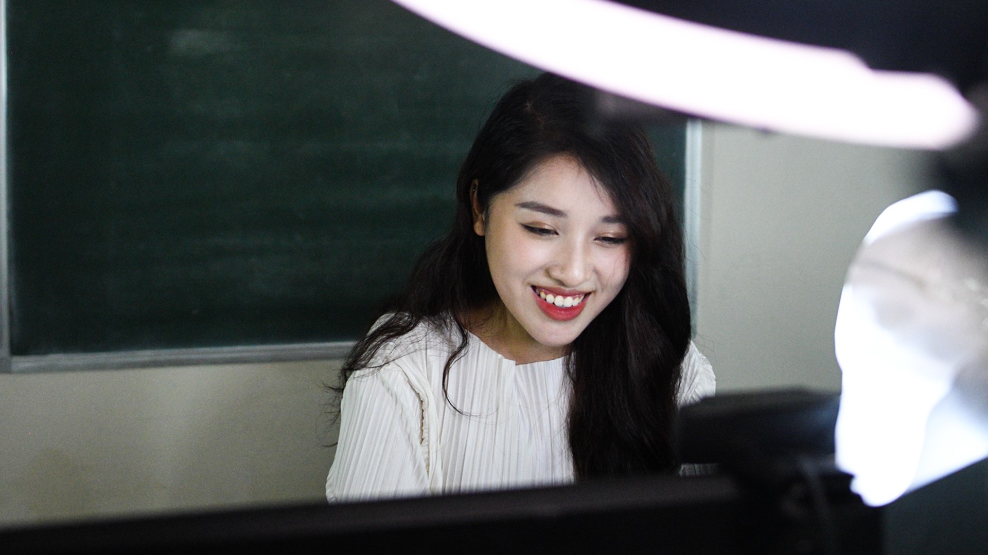 cô giá Nga dạy vật lý, cô giáo vật lý ảnh 11 co gia Nga day vat ly, co giao vat ly anh 11