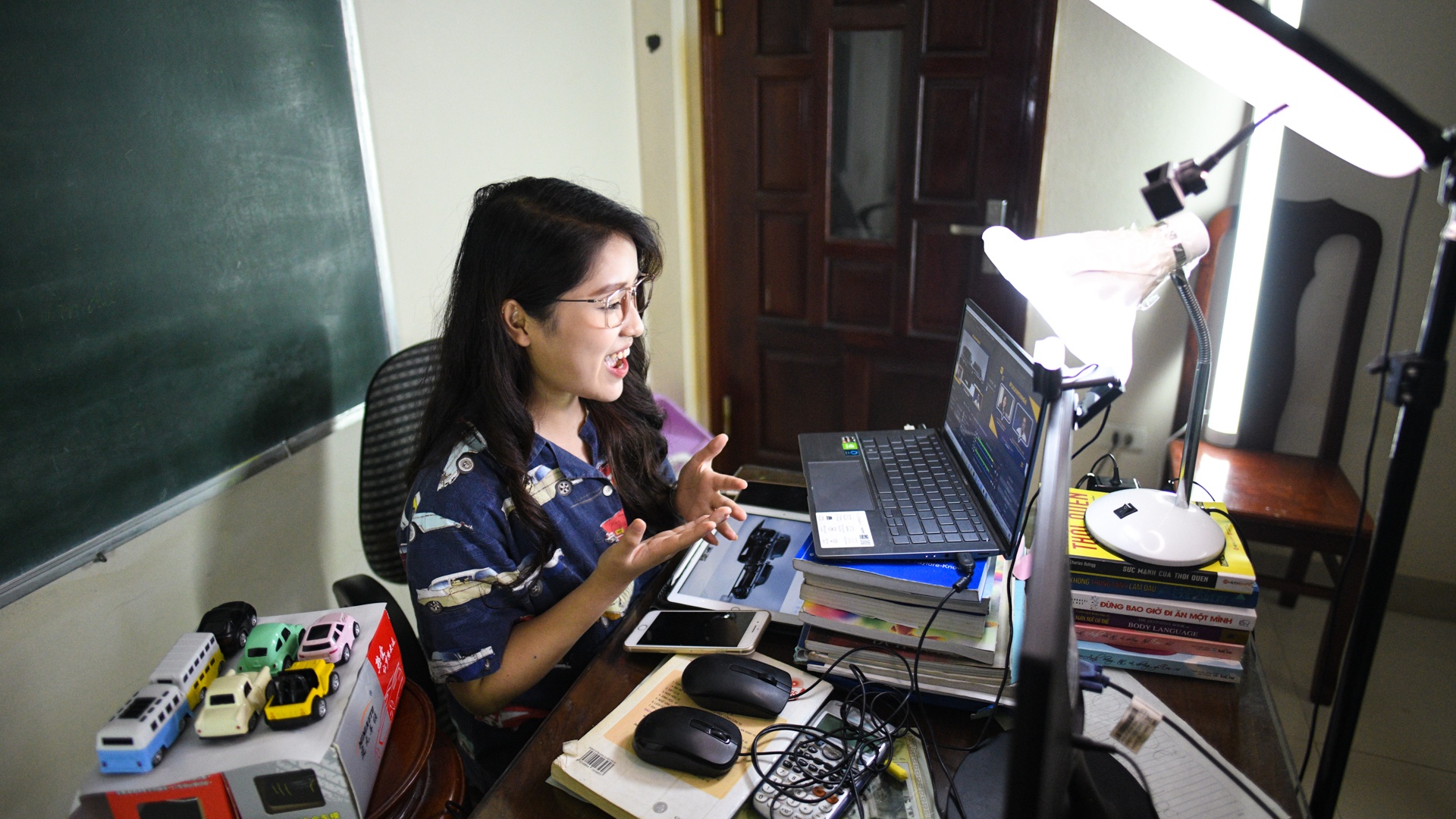 cô giá Nga dạy vật lý, cô giáo vật lý ảnh 21 co gia Nga day vat ly, co giao vat ly anh 21