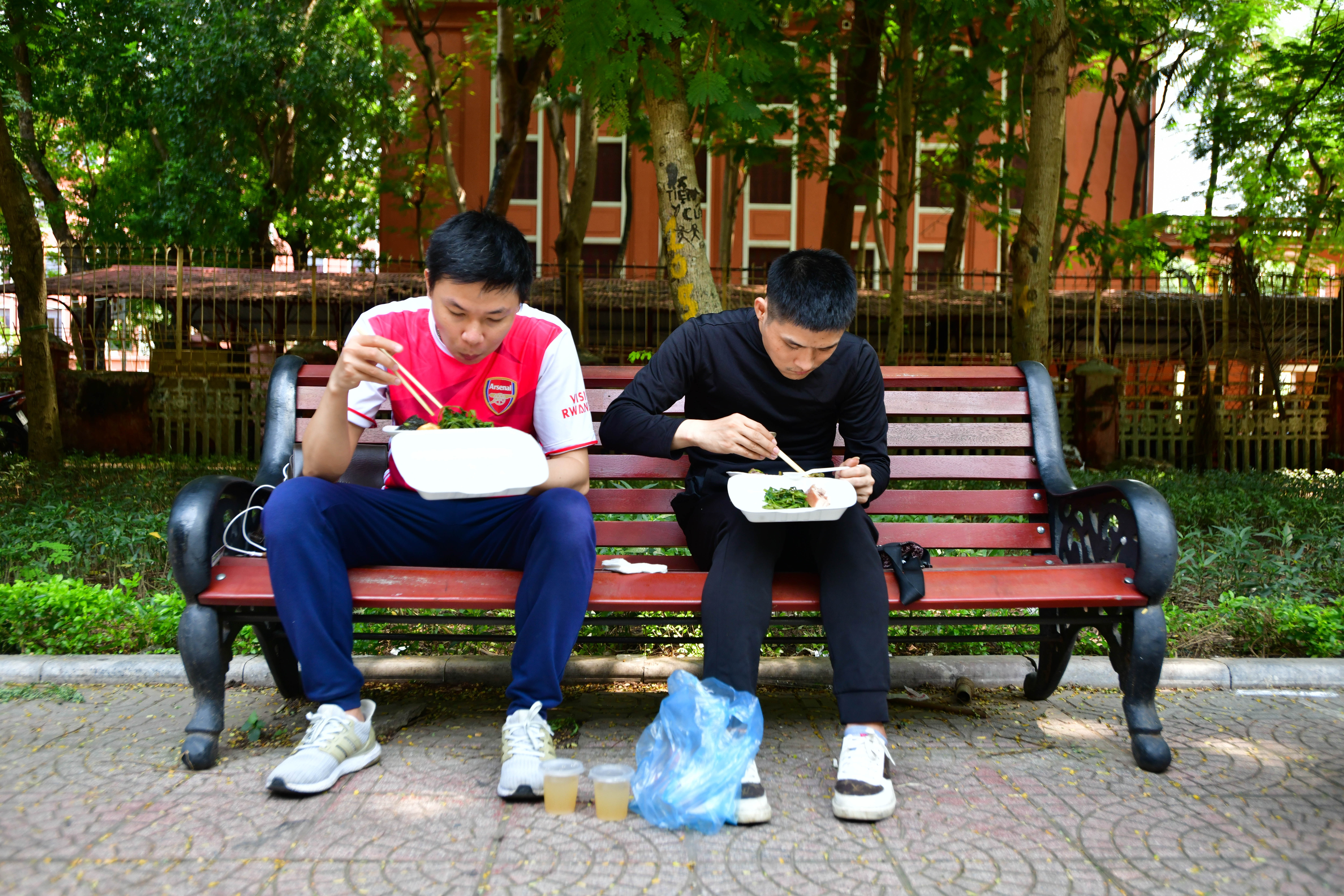 hang quan ban mang ve anh 5