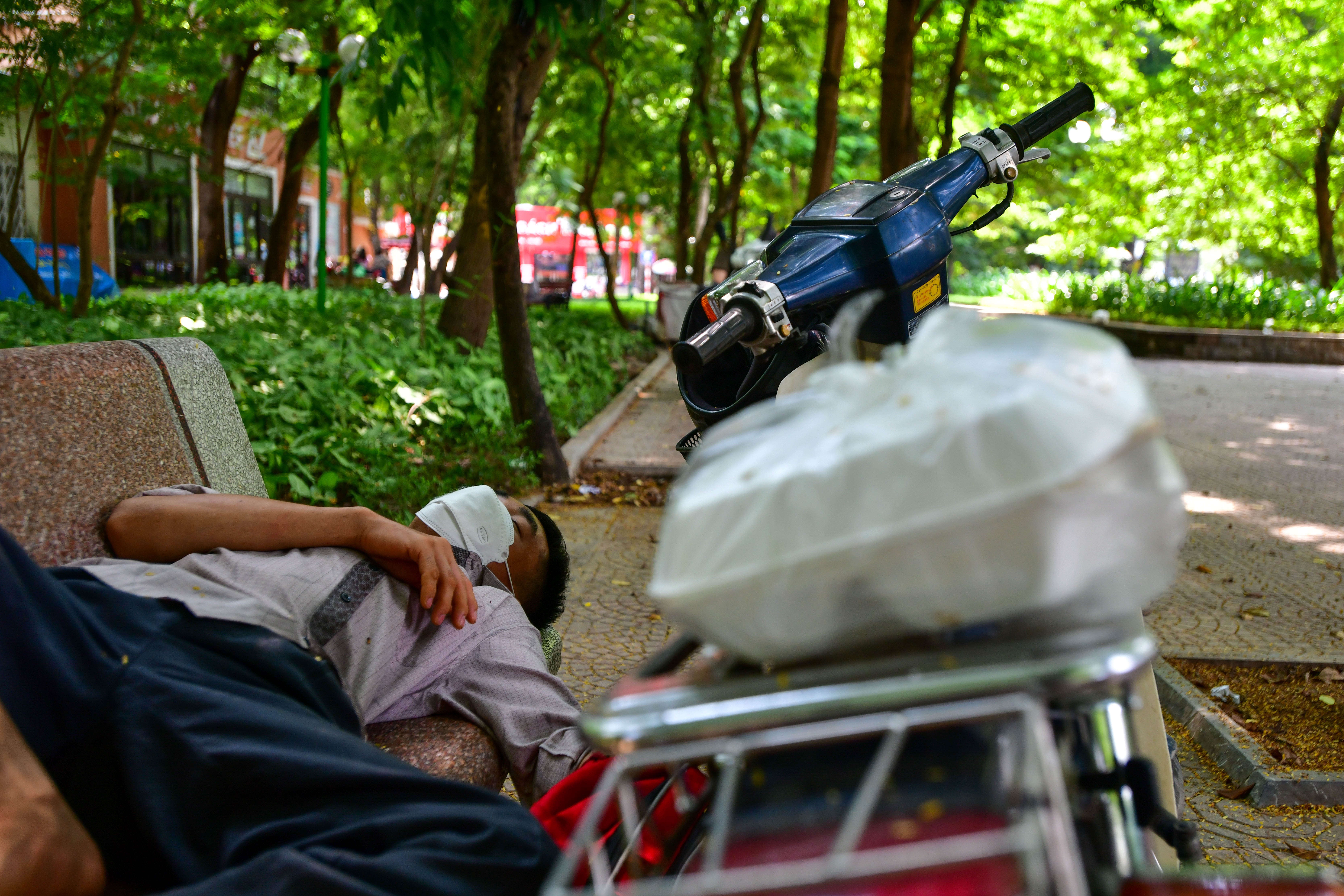 hang quan ban mang ve anh 9