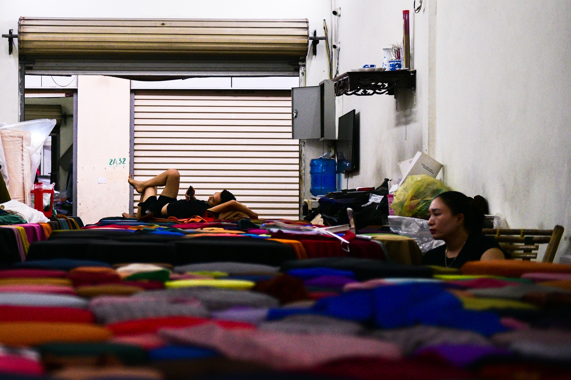 cho Ninh Hiep,  cho quan ao Ha Noi anh 10