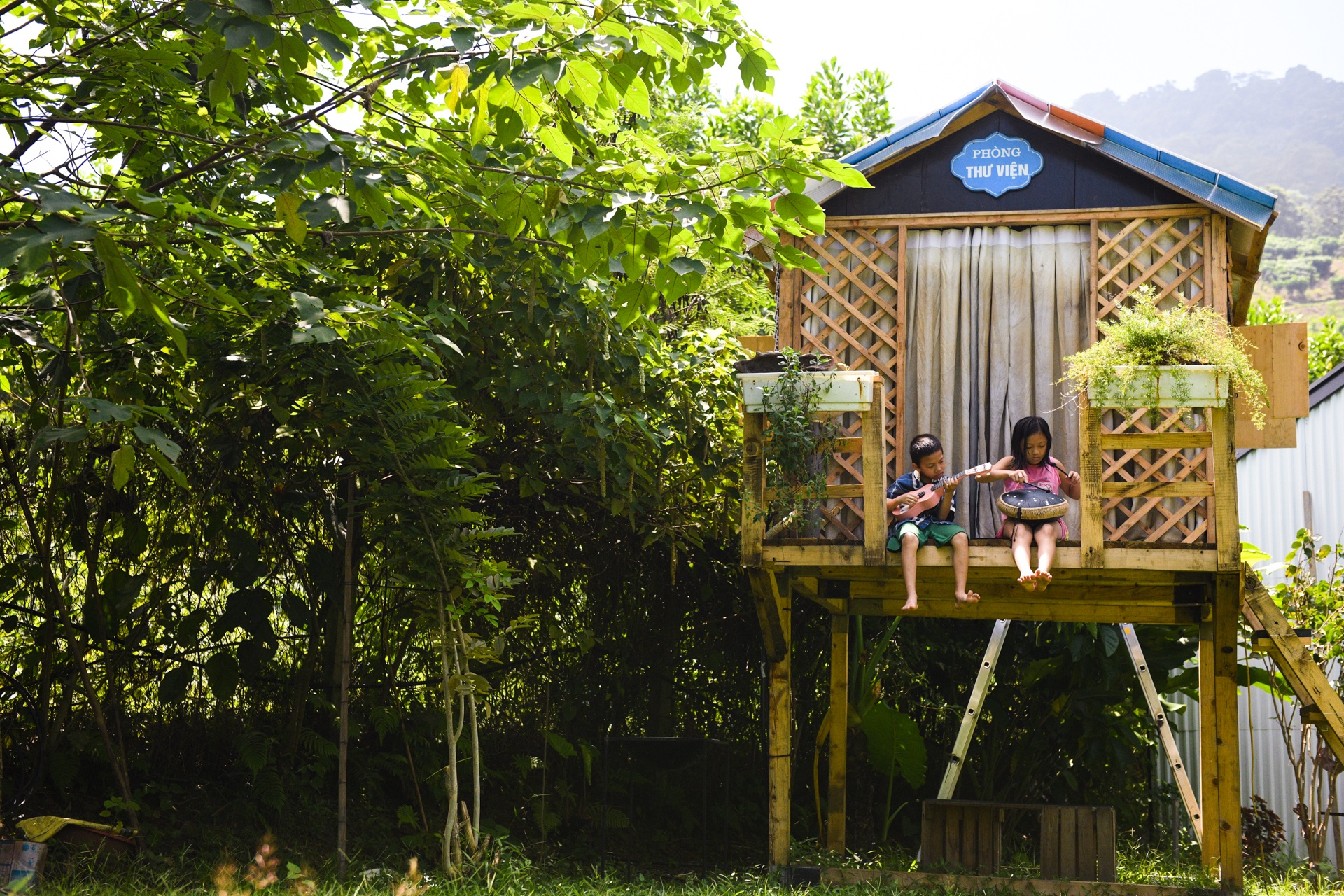 bo pho ve que,  tre em Ha Noi anh 28