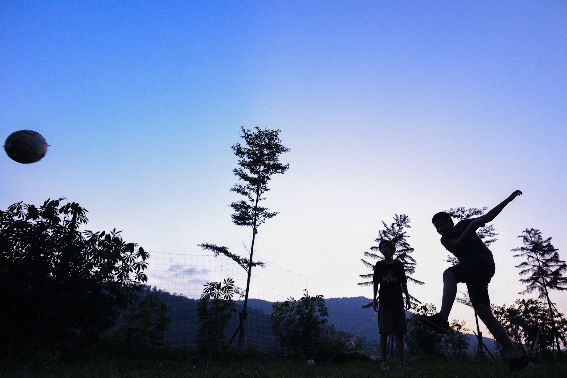 bo pho ve que,  tre em Ha Noi anh 84