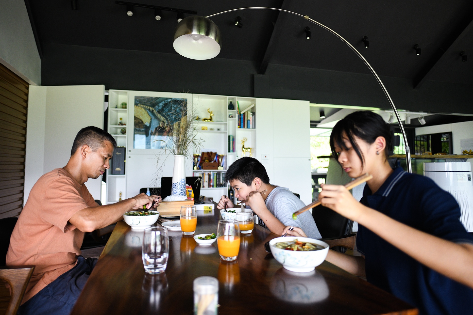 bo pho ve que,  tre em Ha Noi anh 72