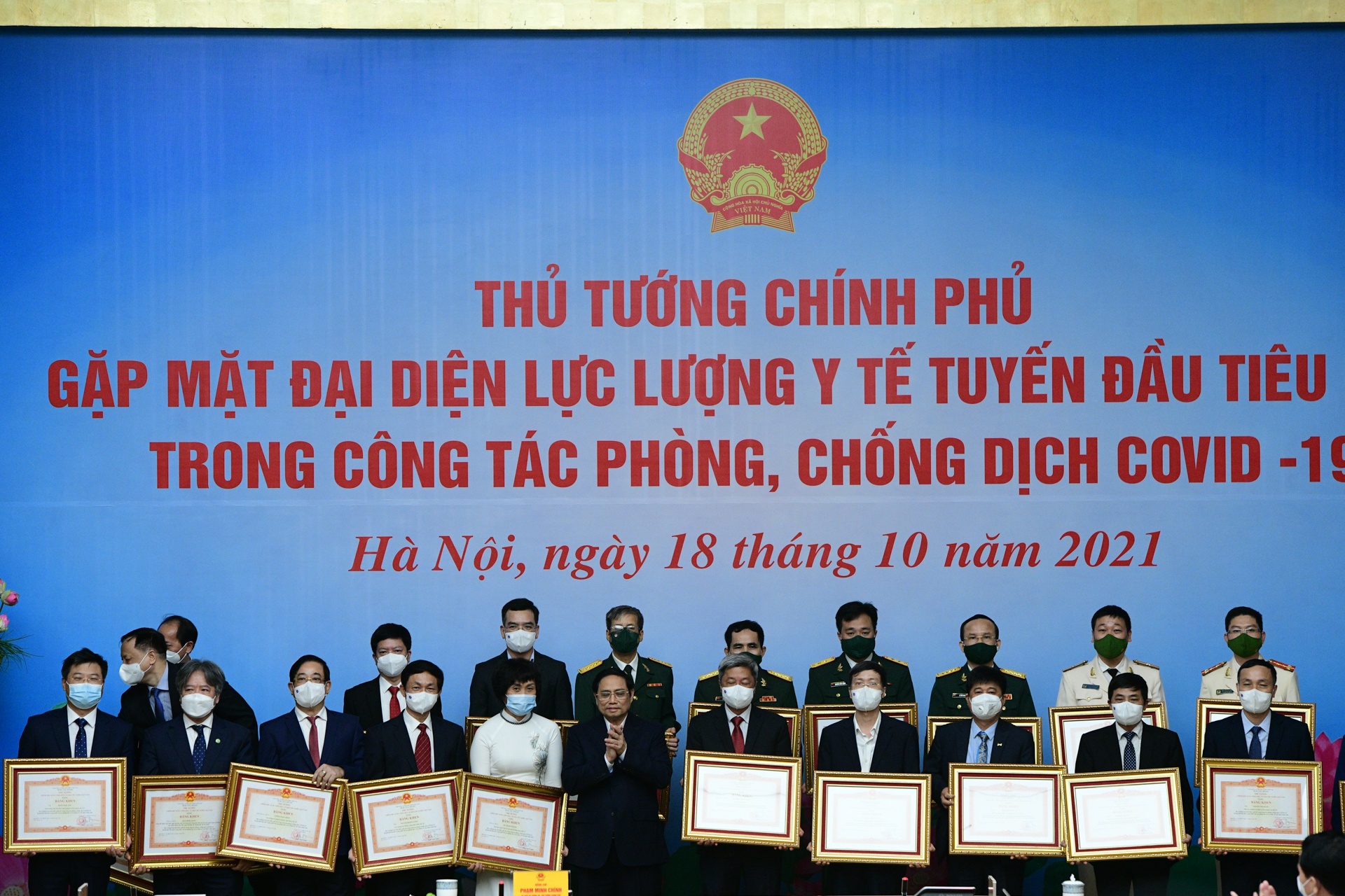 tuyen dau chong dich,  thu tuong chinh phu anh 8