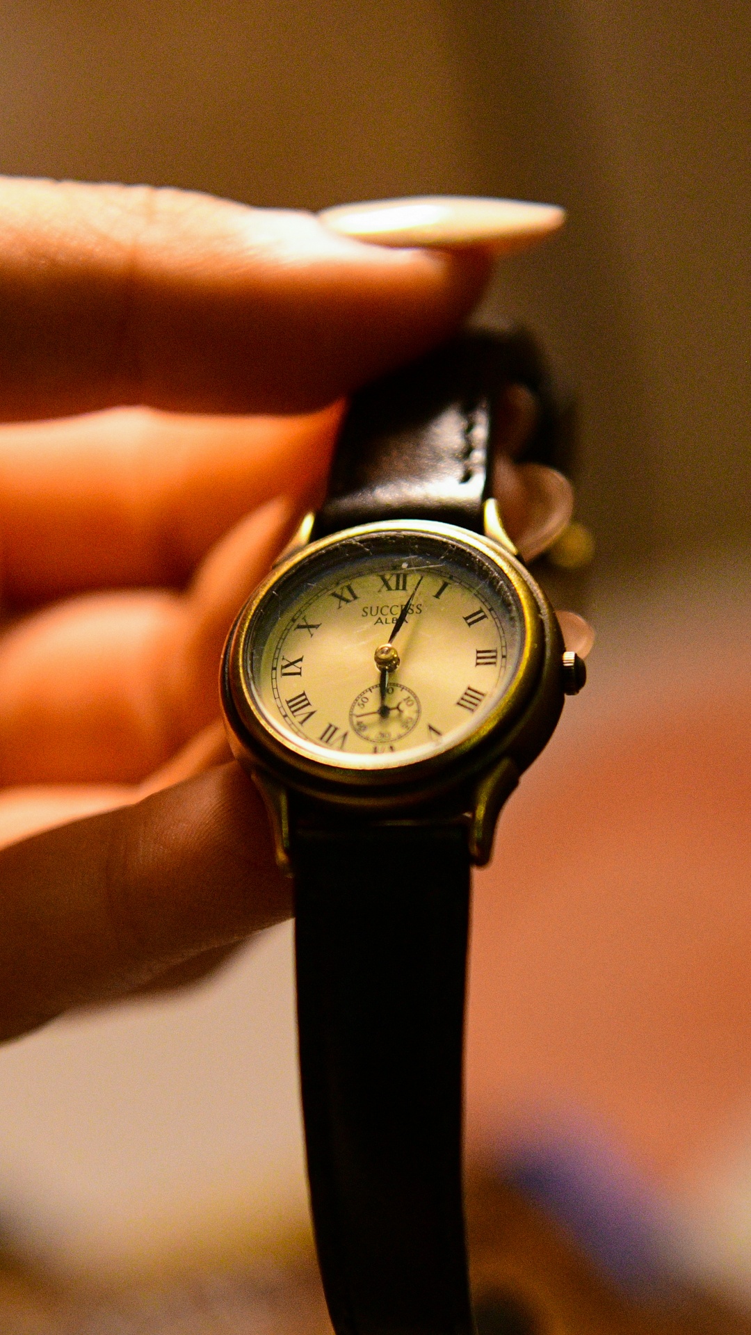 co giao day yoga,  mo mat can,  vien mat Ha Noi anh 8