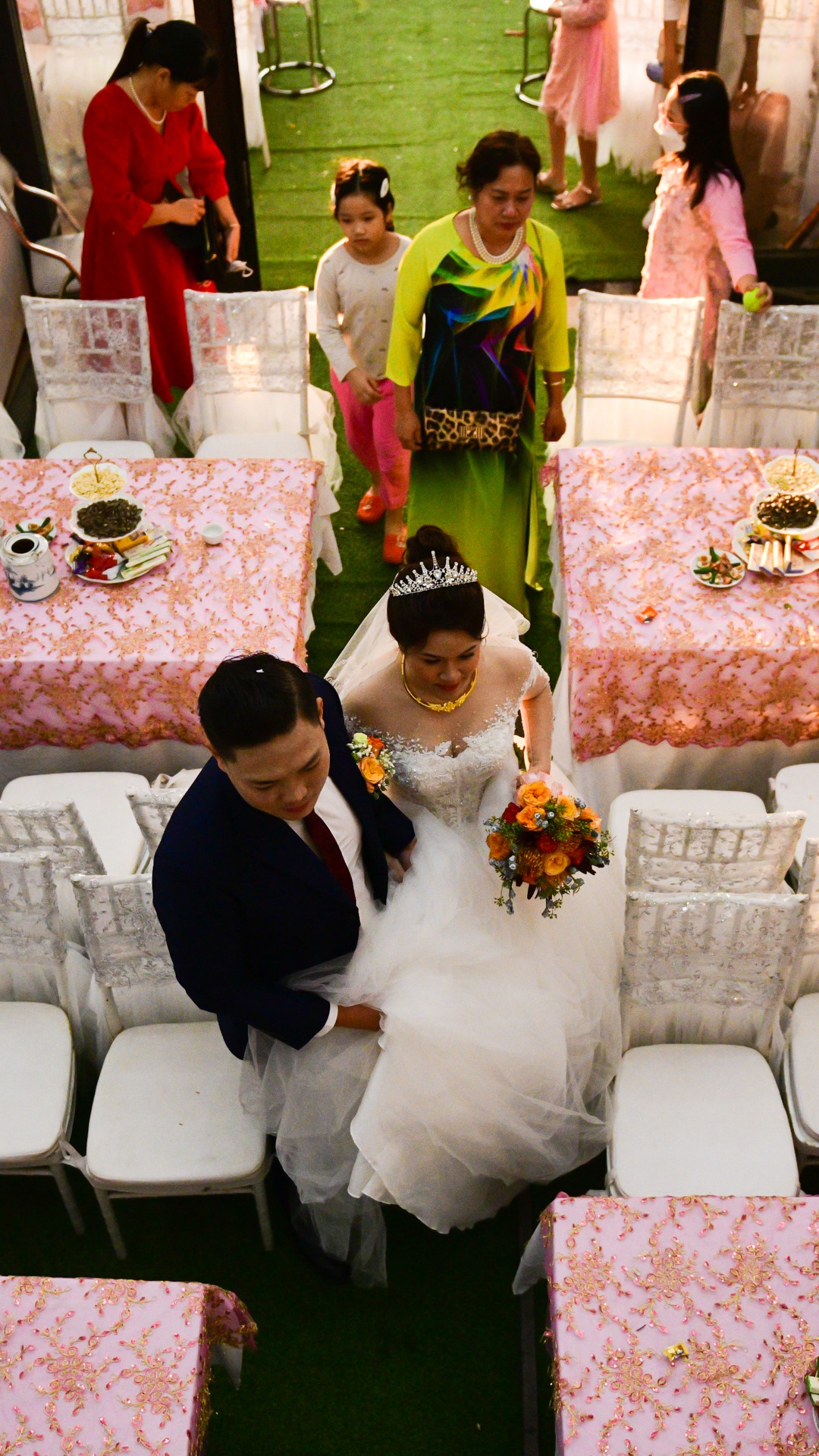 dam cuoi mua dich anh 46