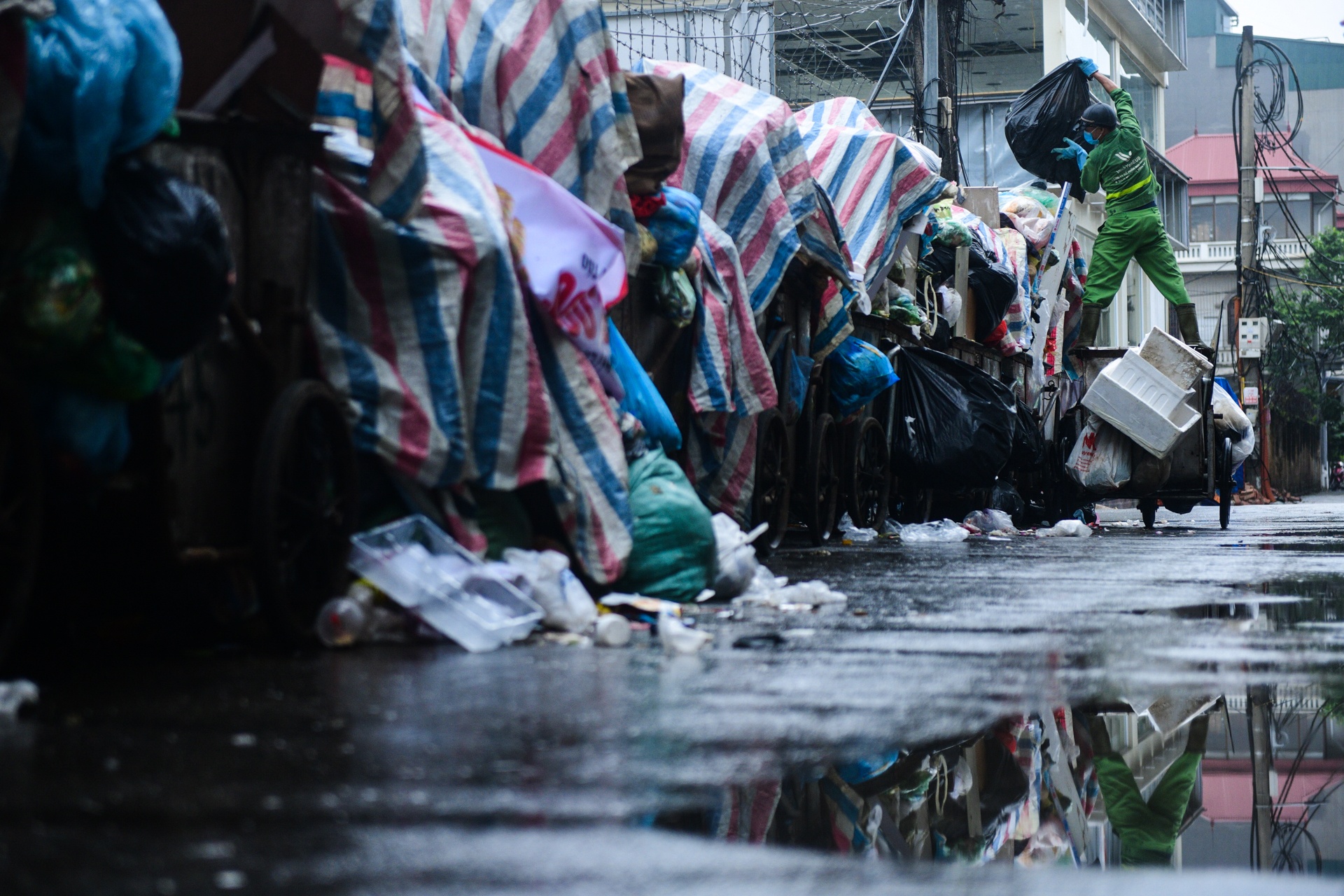 un u rac thai,  quan noi thanh anh 2